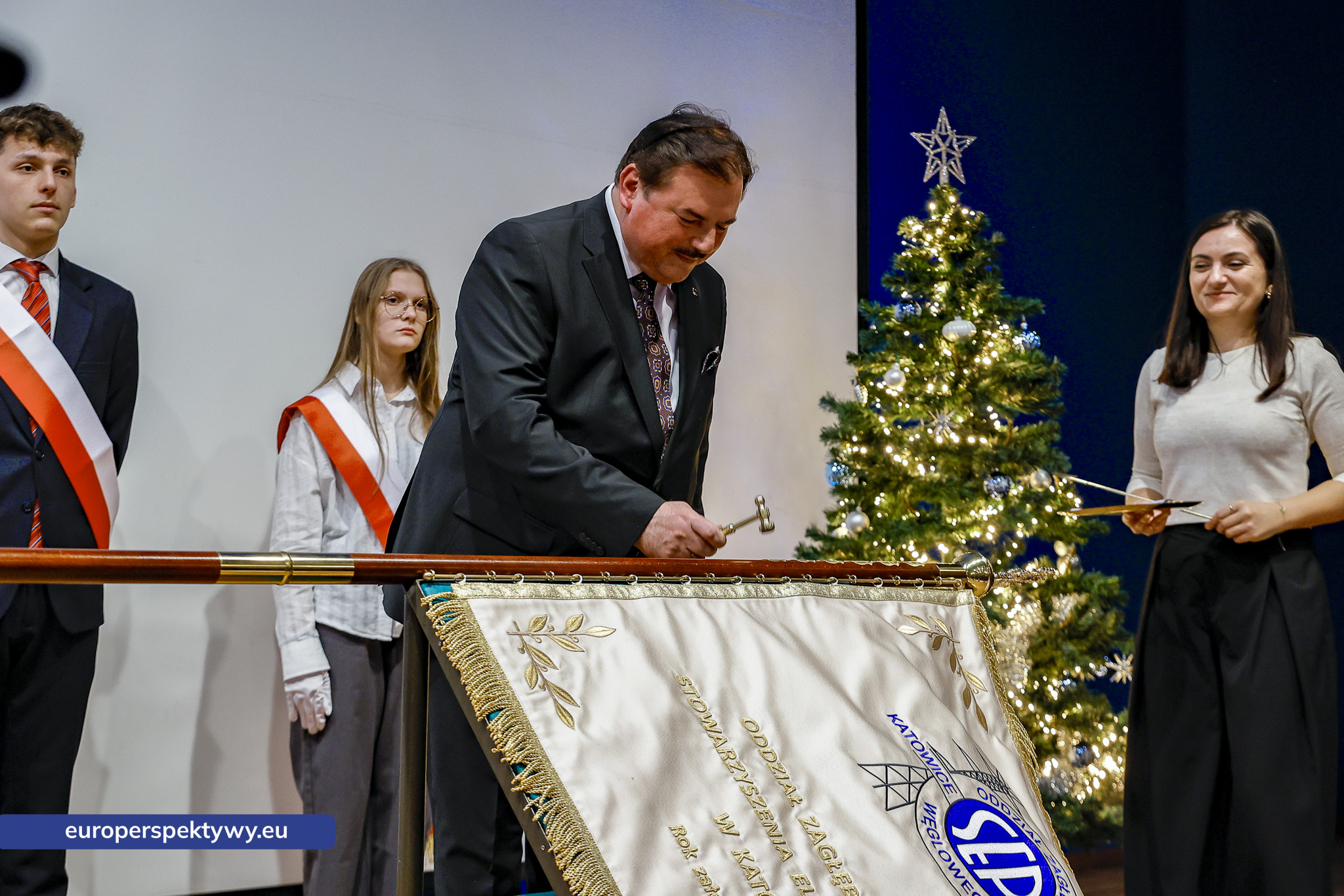 Europerspektywy Spotkanie Świąteczne OZW SEP: uroczystość nadania sztandaru i podsumowanie roku działalności