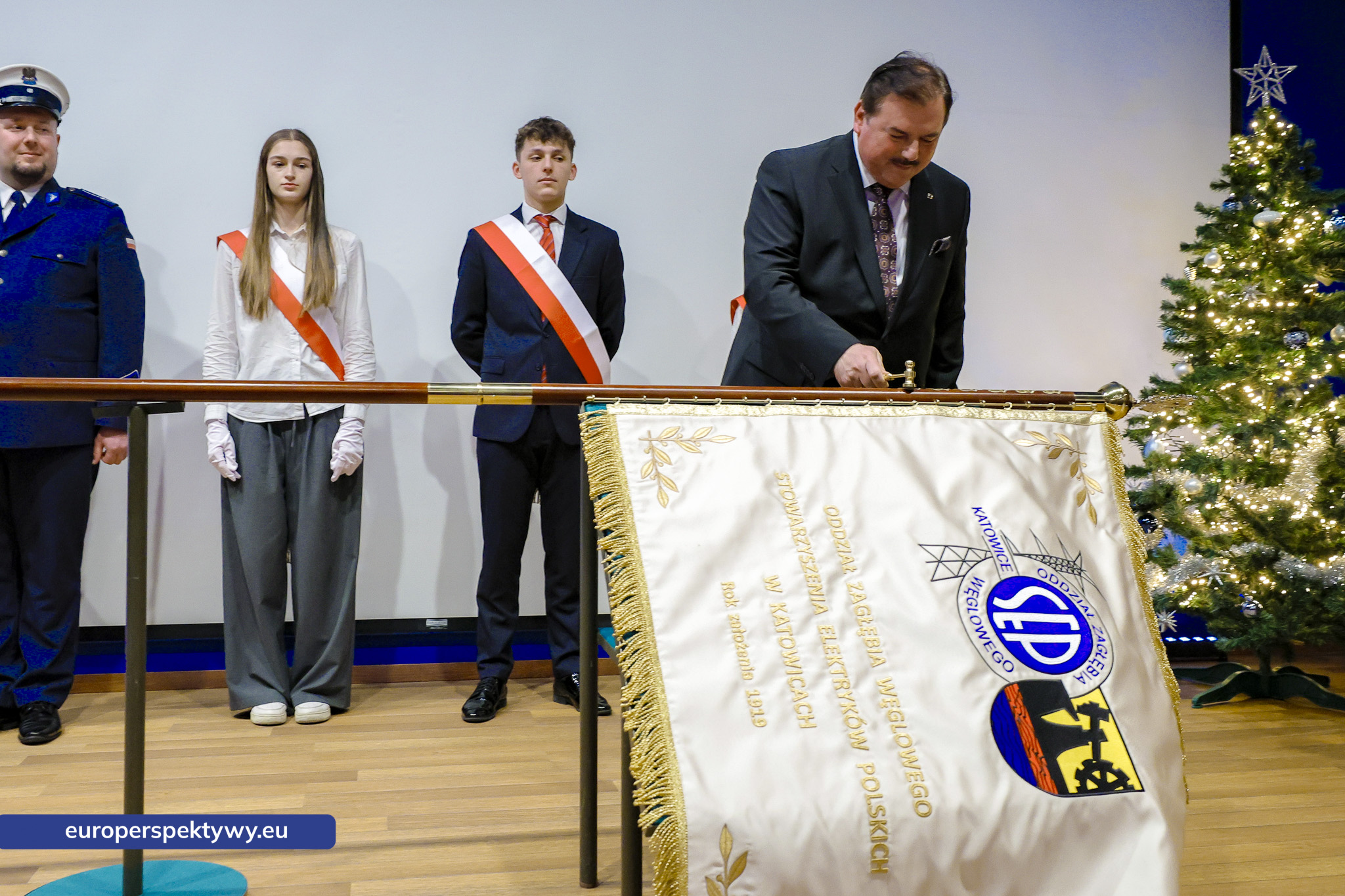Europerspektywy Spotkanie Świąteczne OZW SEP: uroczystość nadania sztandaru i podsumowanie roku działalności