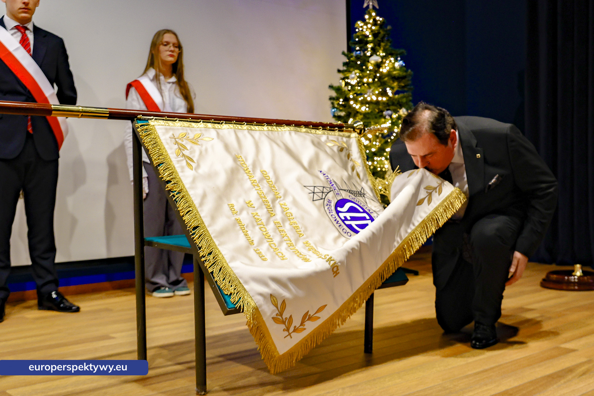 Europerspektywy Spotkanie Świąteczne OZW SEP: uroczystość nadania sztandaru i podsumowanie roku działalności