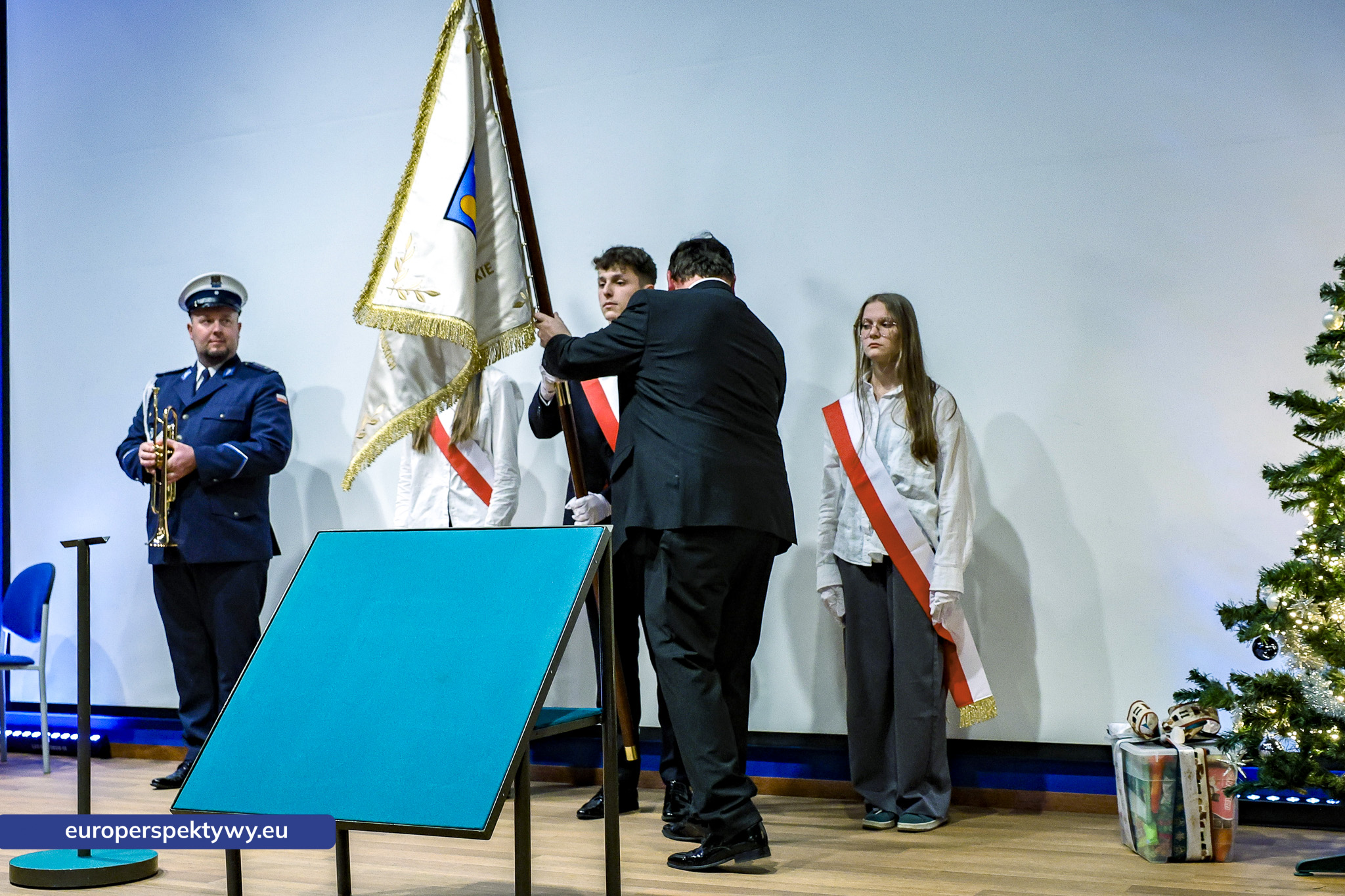 Europerspektywy Spotkanie Świąteczne OZW SEP: uroczystość nadania sztandaru i podsumowanie roku działalności