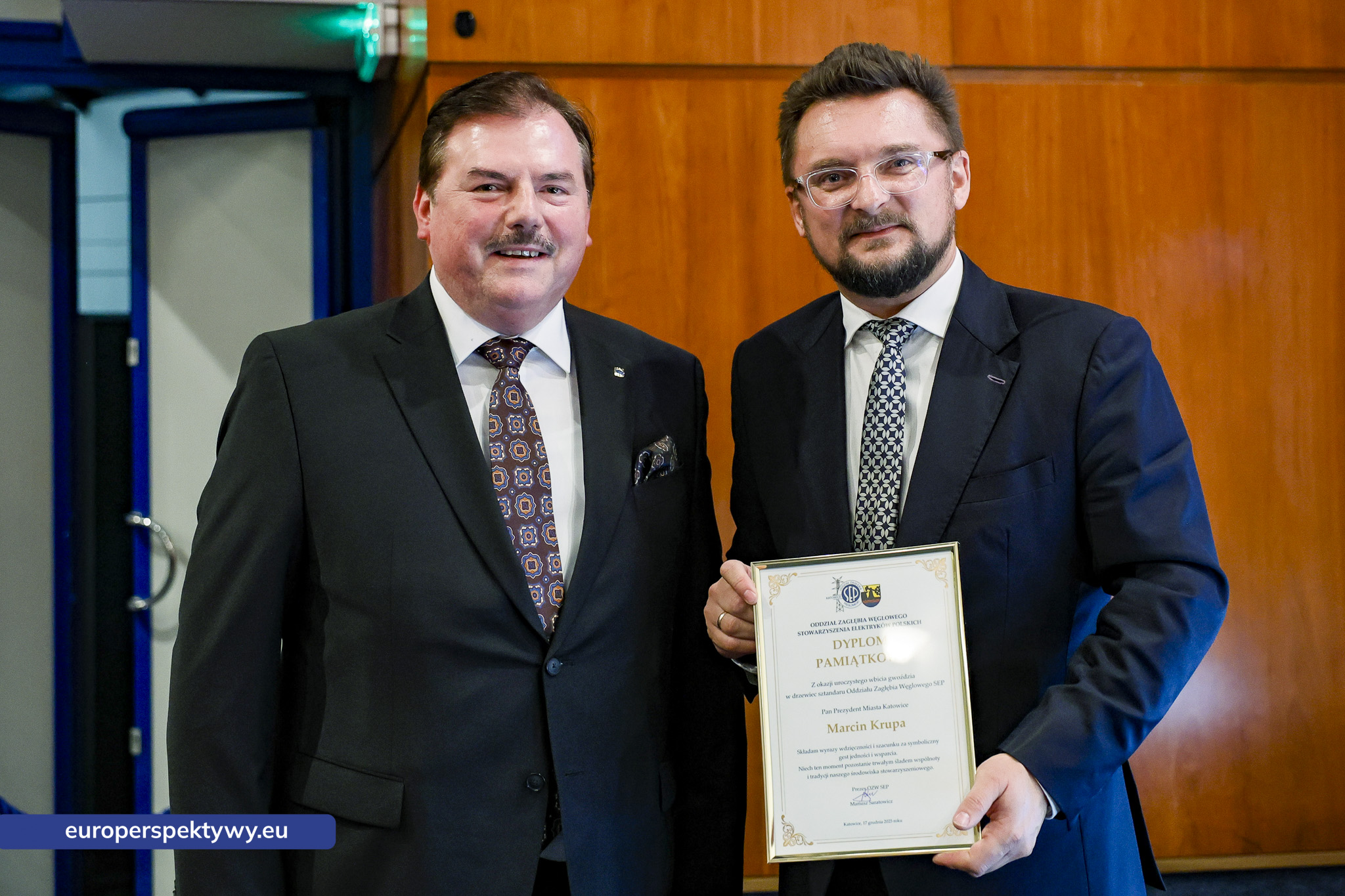 Europerspektywy Spotkanie Świąteczne OZW SEP: uroczystość nadania sztandaru i podsumowanie roku działalności