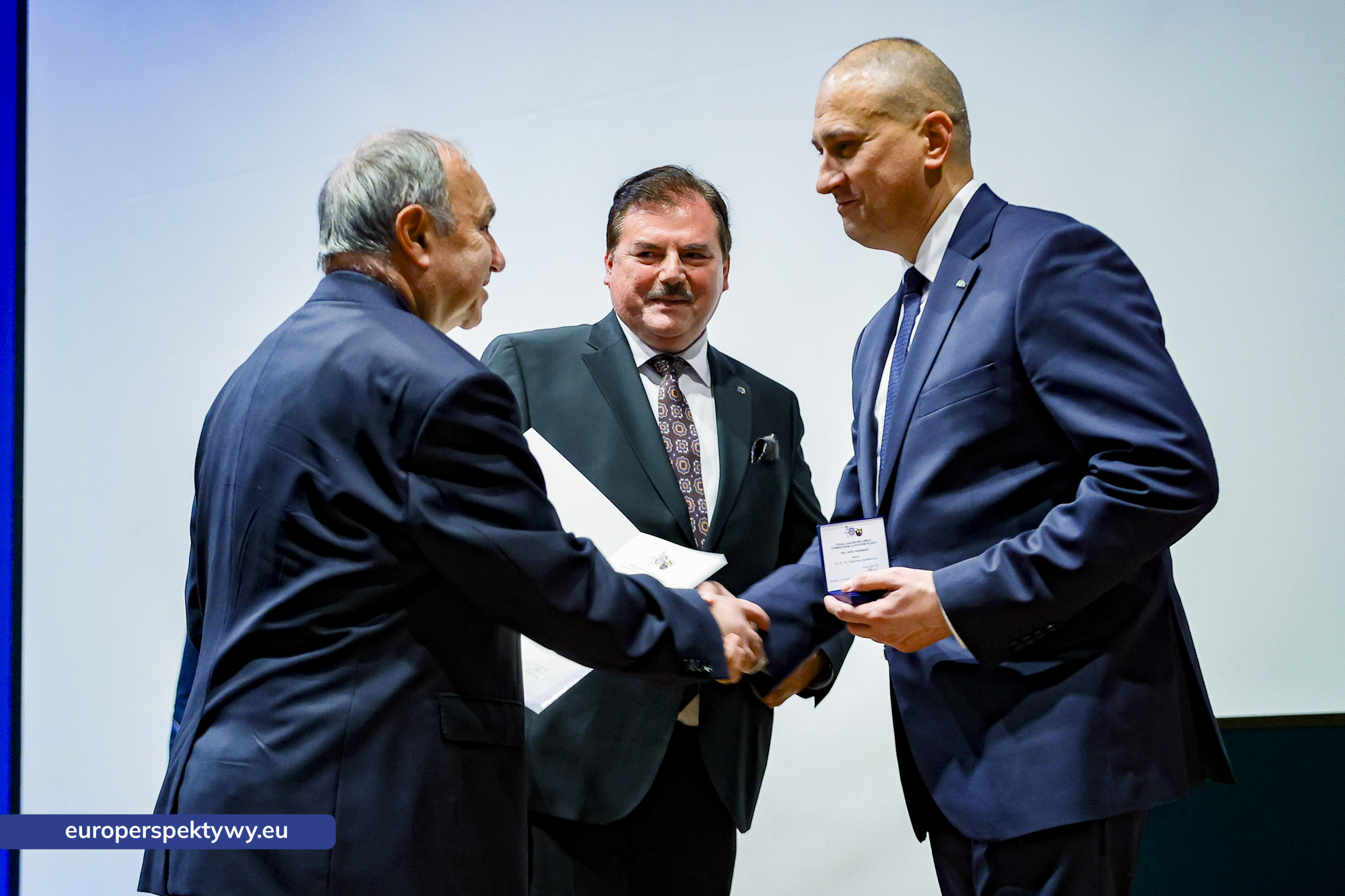 Europerspektywy Spotkanie Świąteczne OZW SEP: uroczystość nadania sztandaru i podsumowanie roku działalności