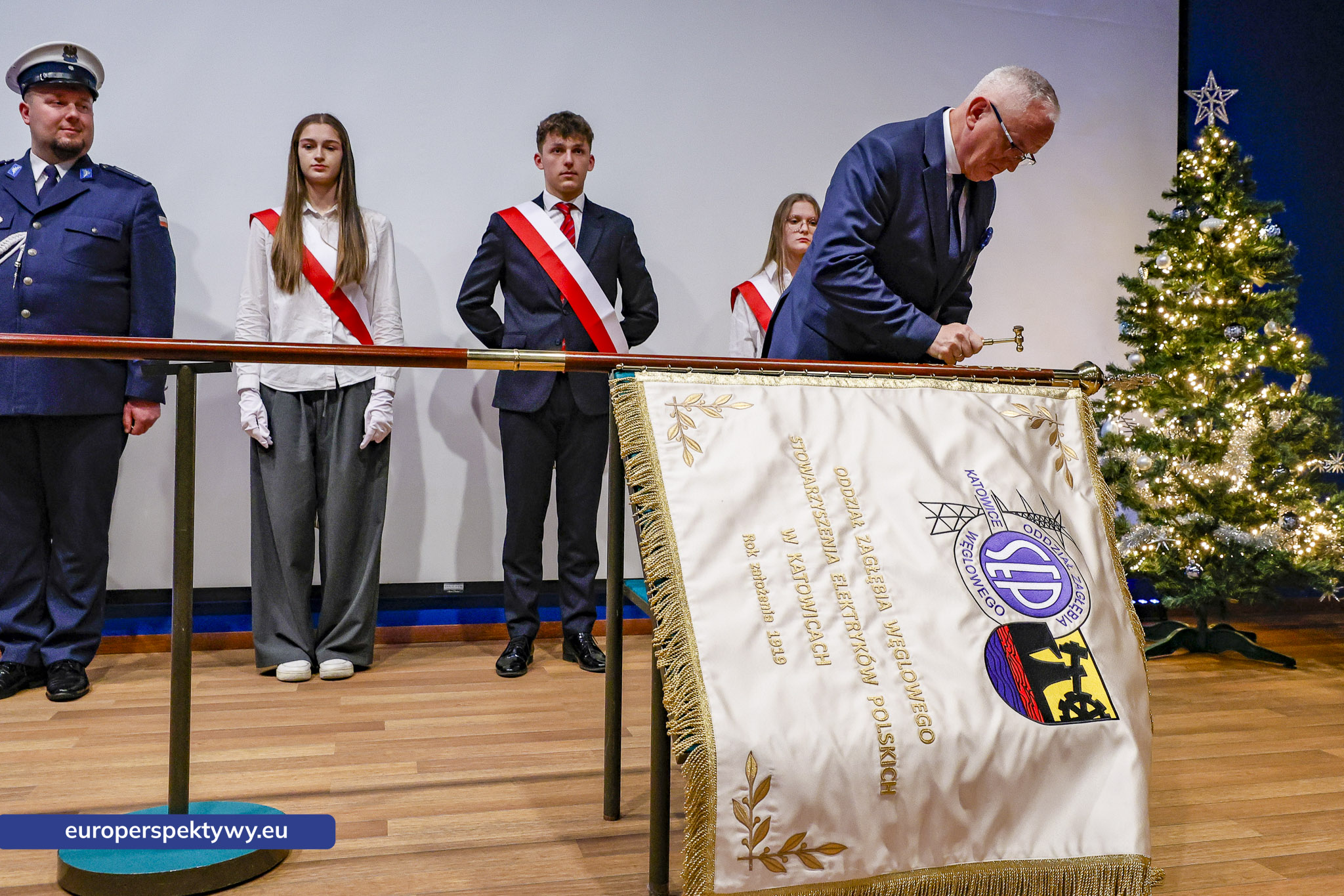 Europerspektywy Spotkanie Świąteczne OZW SEP: uroczystość nadania sztandaru i podsumowanie roku działalności