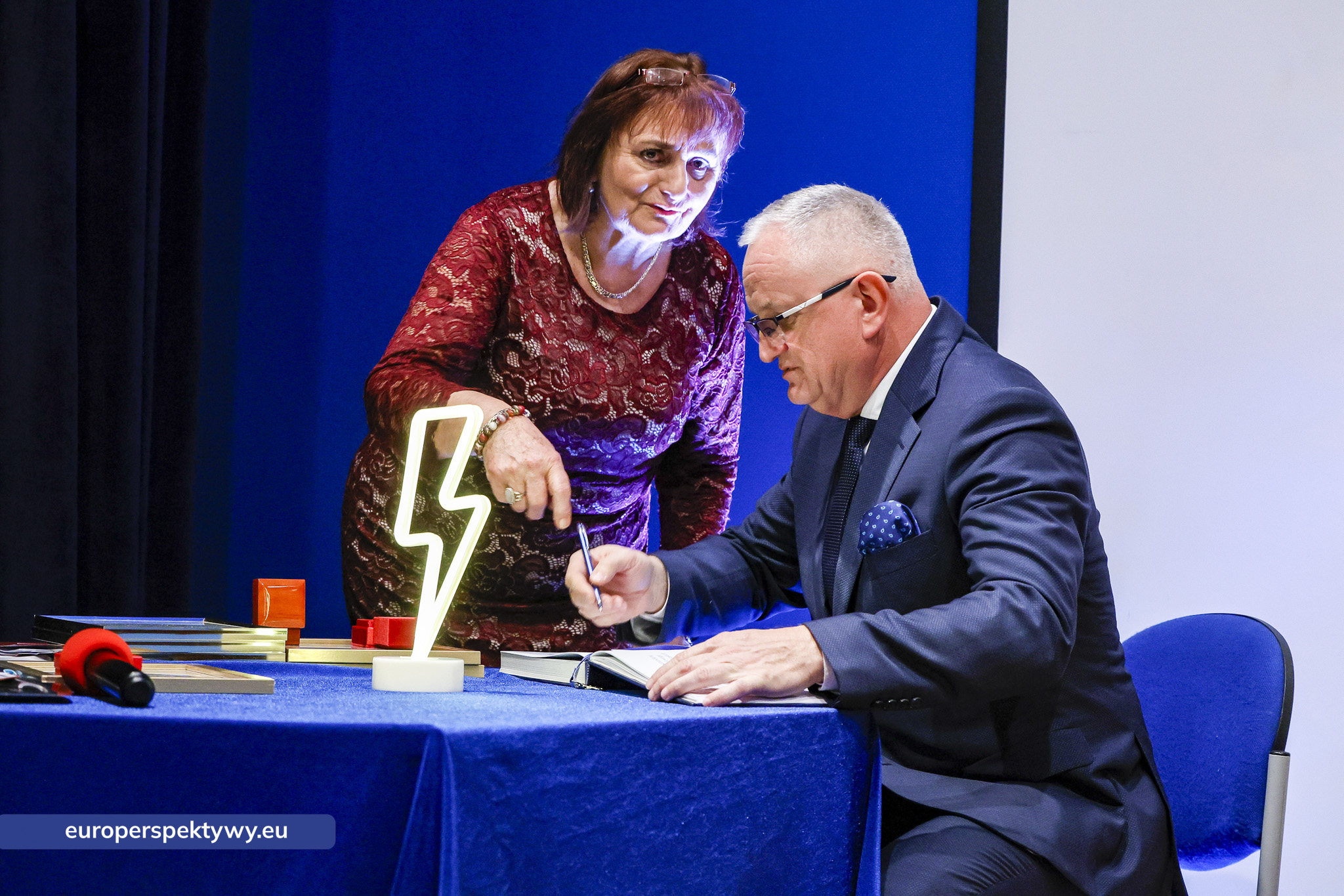 Europerspektywy Spotkanie Świąteczne OZW SEP: uroczystość nadania sztandaru i podsumowanie roku działalności