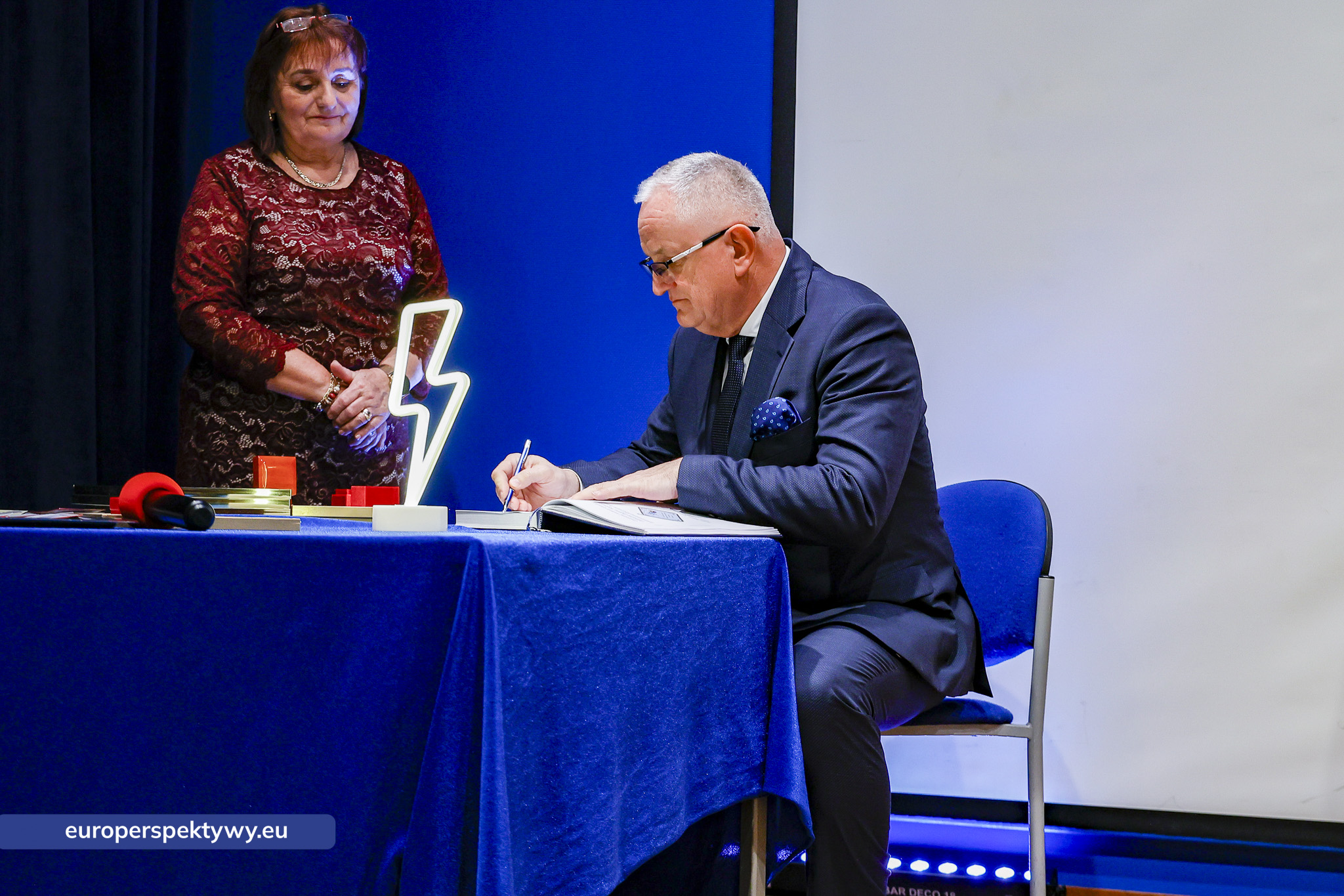 Europerspektywy Spotkanie Świąteczne OZW SEP: uroczystość nadania sztandaru i podsumowanie roku działalności