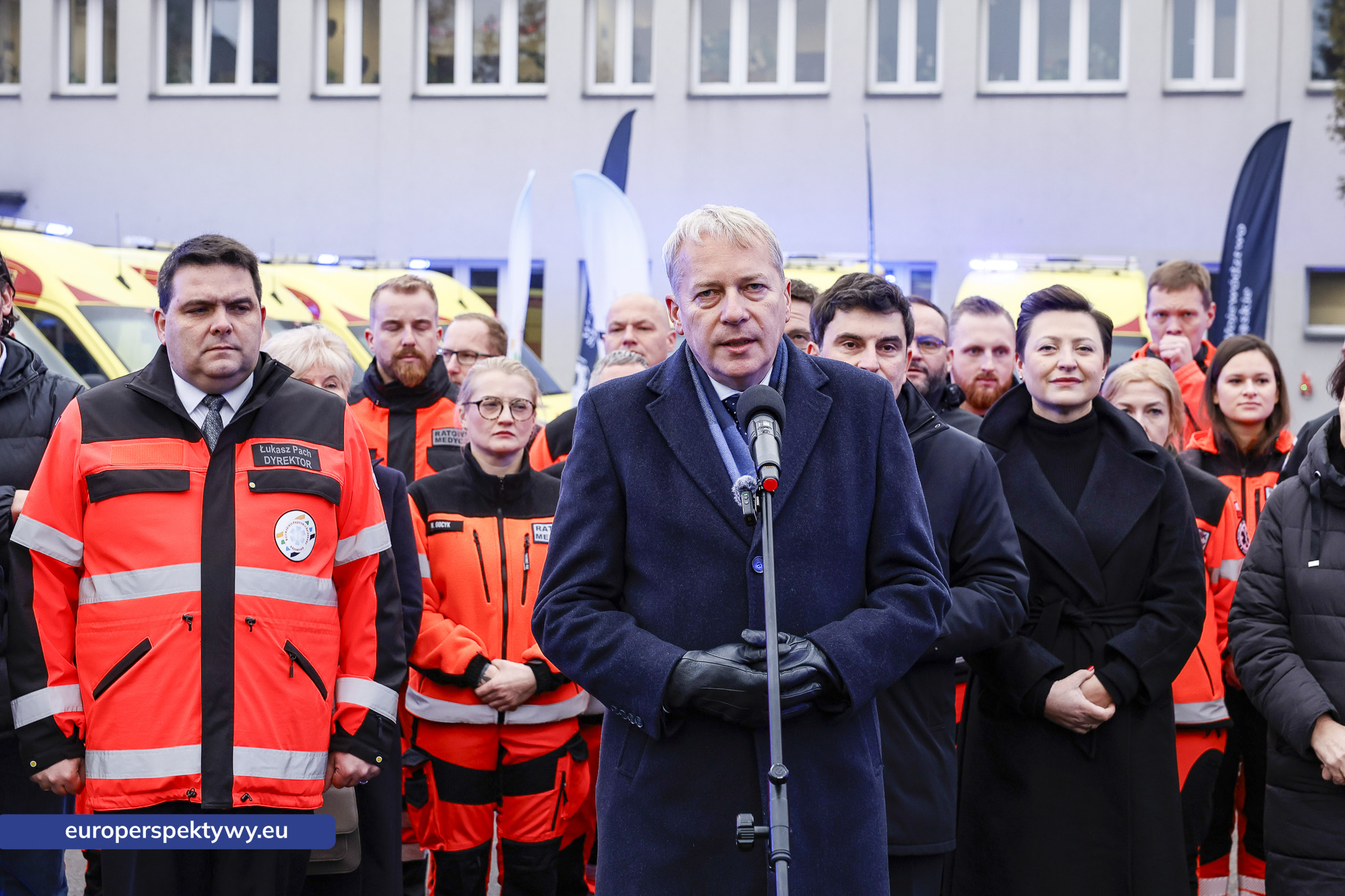 Europerspektywy Nowoczesne karetki dla WPR Katowice – 21 nowych ambulansów zasiliło system ratownictwa w regionie