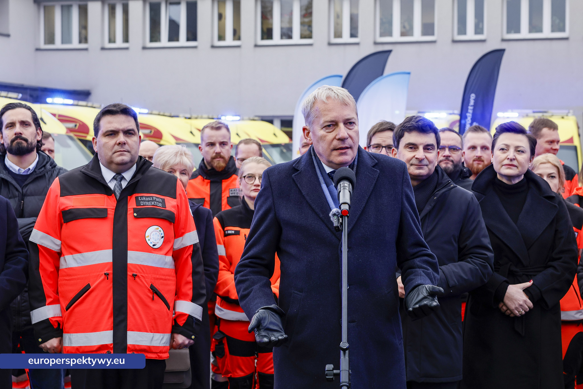 Europerspektywy Nowoczesne karetki dla WPR Katowice – 21 nowych ambulansów zasiliło system ratownictwa w regionie