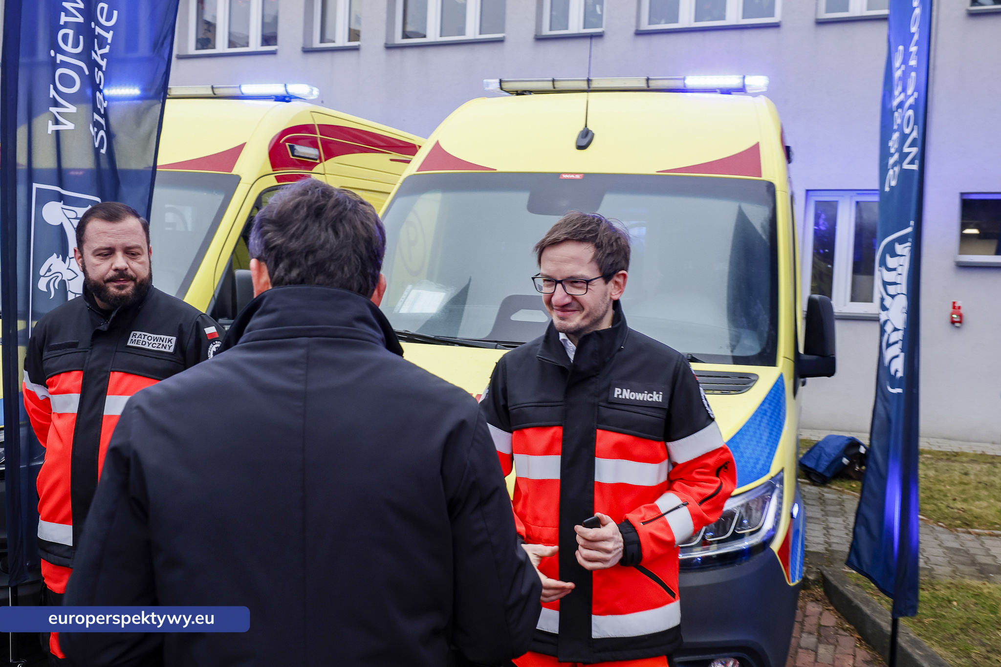 Europerspektywy Nowoczesne karetki dla WPR Katowice – 21 nowych ambulansów zasiliło system ratownictwa w regionie