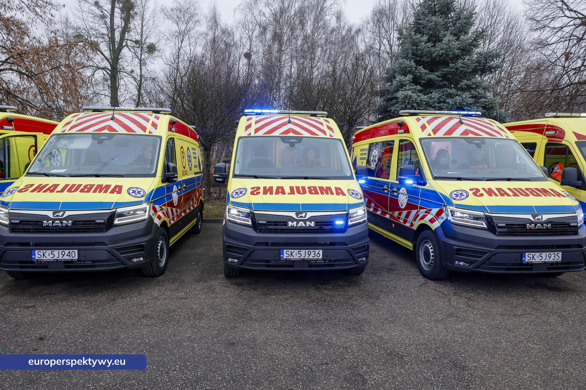 Europerspektywy Nowoczesne karetki dla WPR Katowice – 21 nowych ambulansów zasiliło system ratownictwa w regionie