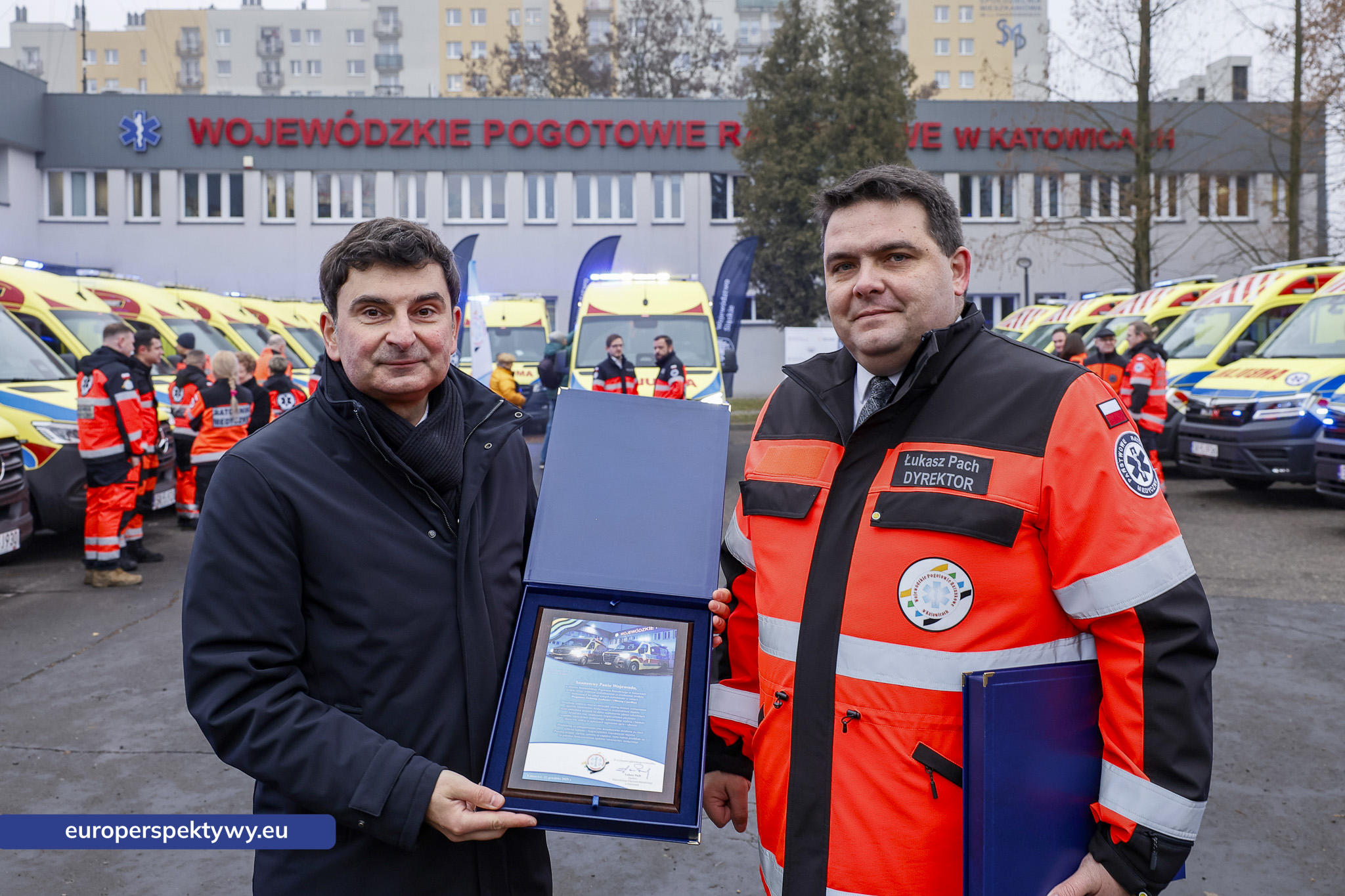 Europerspektywy Nowoczesne karetki dla WPR Katowice – 21 nowych ambulansów zasiliło system ratownictwa w regionie