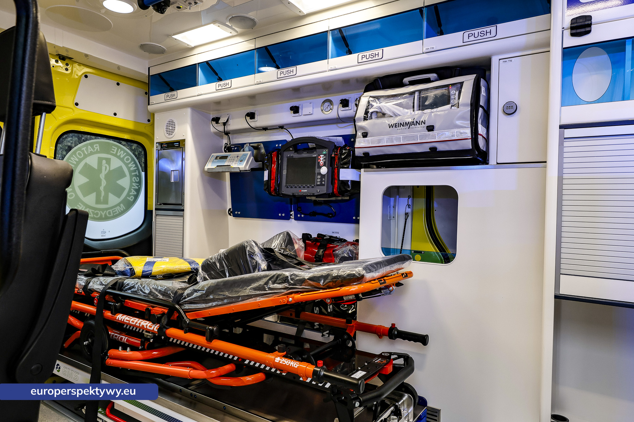 WPR Katowice Nowe Karetki dla Województwa Śląskiego