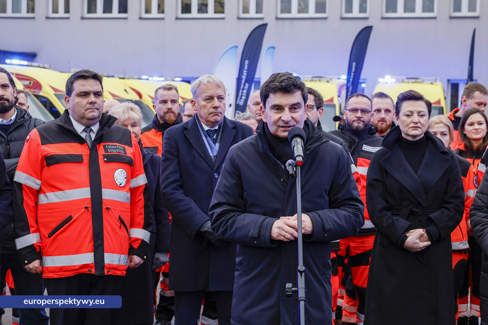 Europerspektywy Nowoczesne karetki dla WPR Katowice – 21 nowych ambulansów zasiliło system ratownictwa w regionie