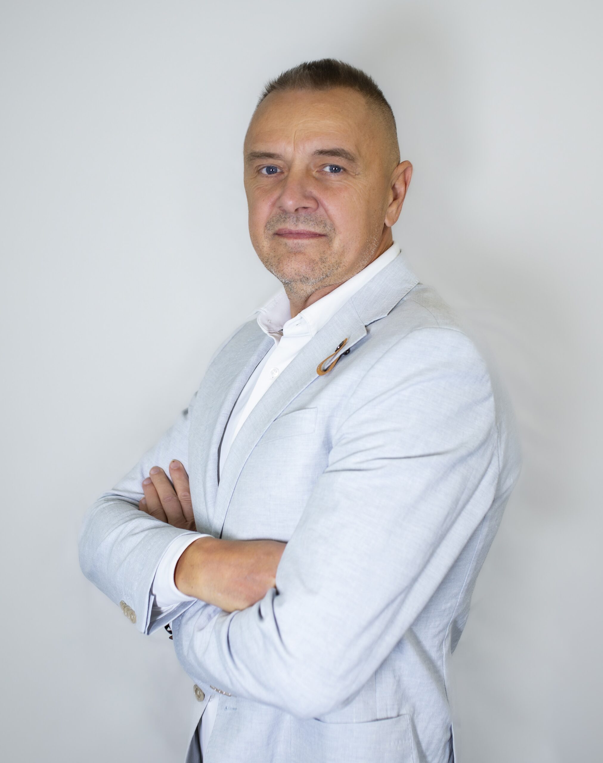 future group krzysztof akonom