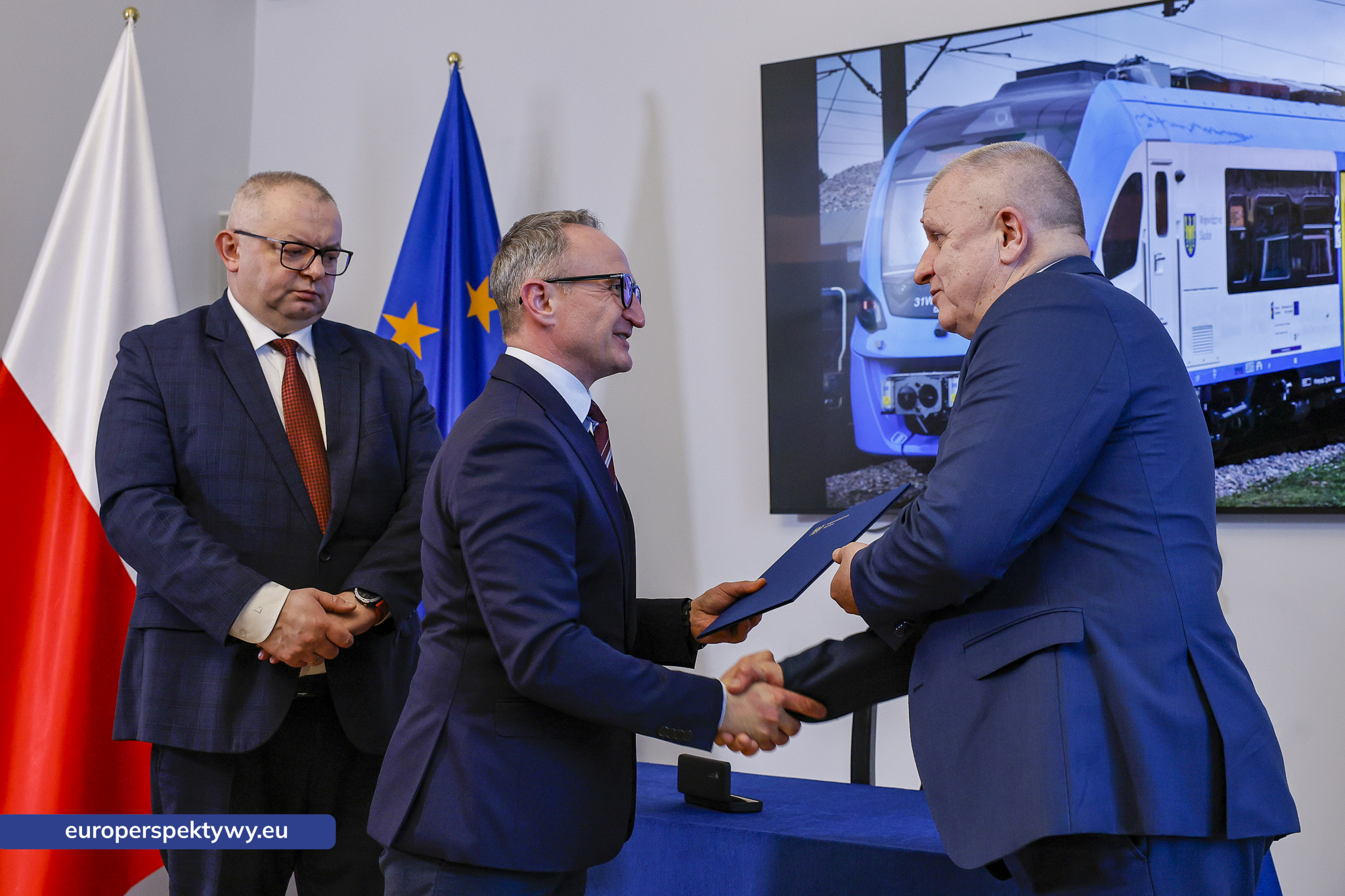 Europerspektywy Inwestycja w przyszłość transportu: Koleje Śląskie zamawiają kolejne pociągi Impuls 2