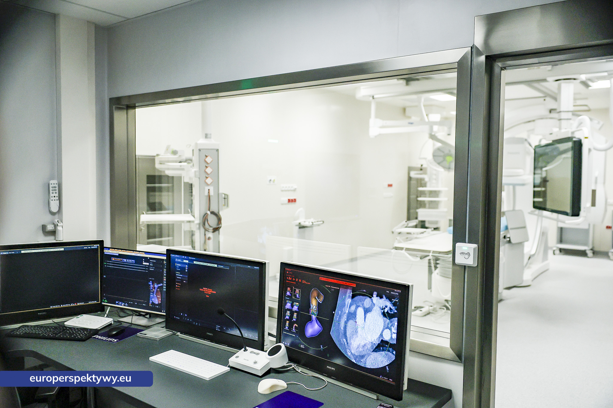 Europerspektywy Nowa sala hybrydowa w Sosnowcu – przełom w medycynie serca, naczyń i neurologii