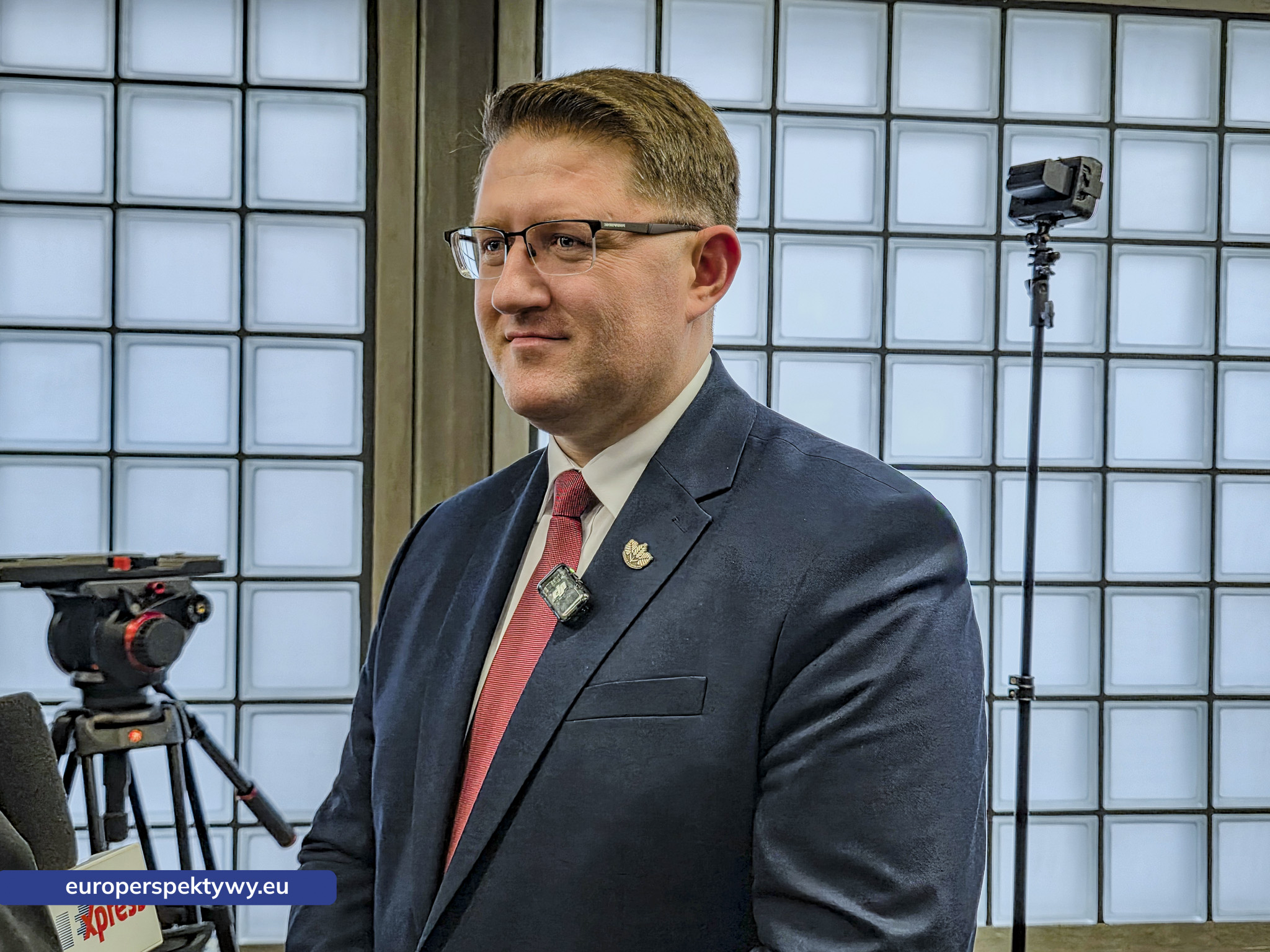 WFOŚiGW Umowa Komendant Wojewódzki Policji Nowe Radiowozy-122248 Europerspektywy WFOŚiGW przeznacza 4,8 mln zł na nowe radiowozy hybrydowe dla śląskiej policji