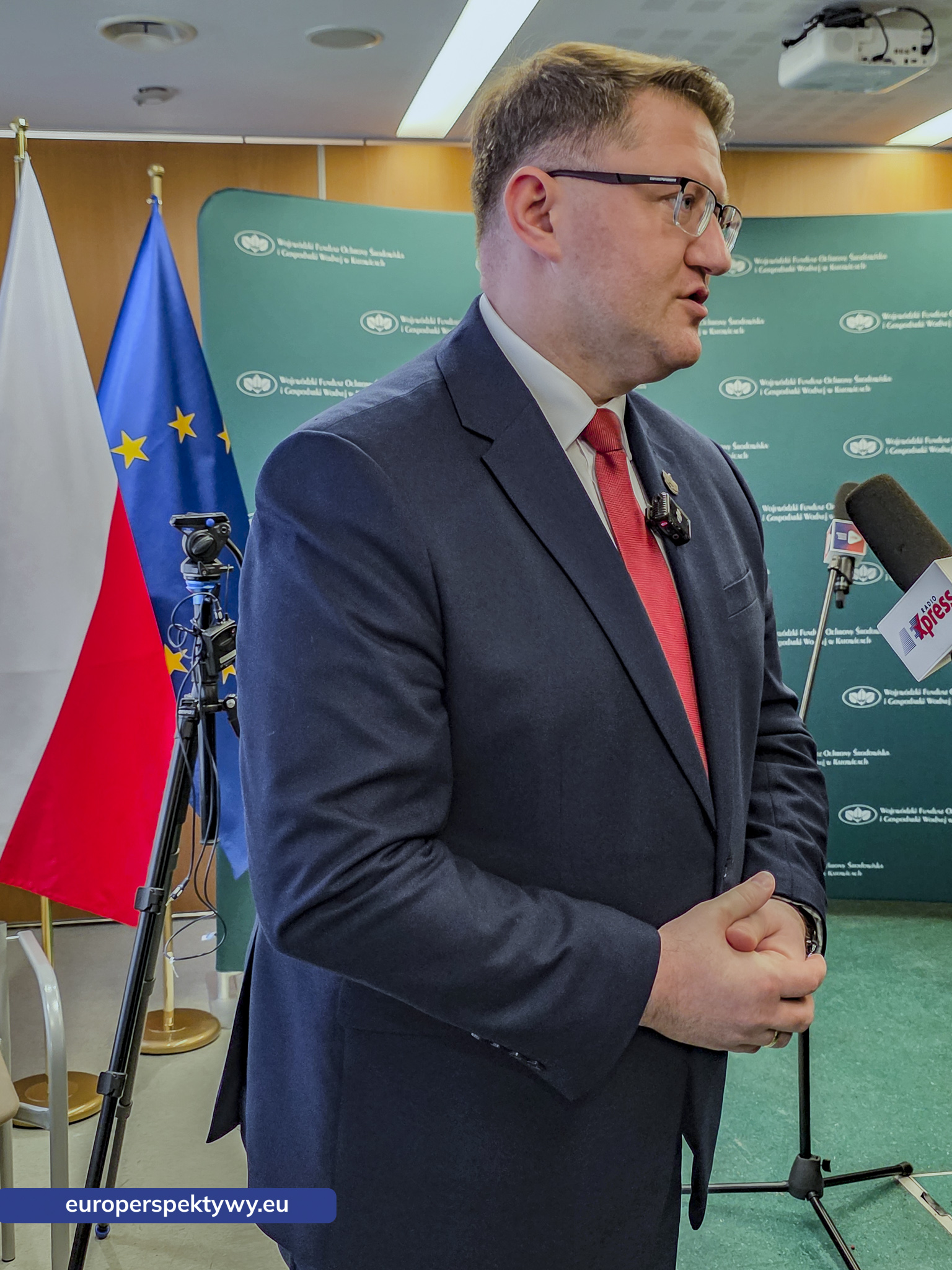 WFOŚiGW Umowa Komendant Wojewódzki Policji Nowe Radiowozy-122328 Europerspektywy WFOŚiGW przeznacza 4,8 mln zł na nowe radiowozy hybrydowe dla śląskiej policji