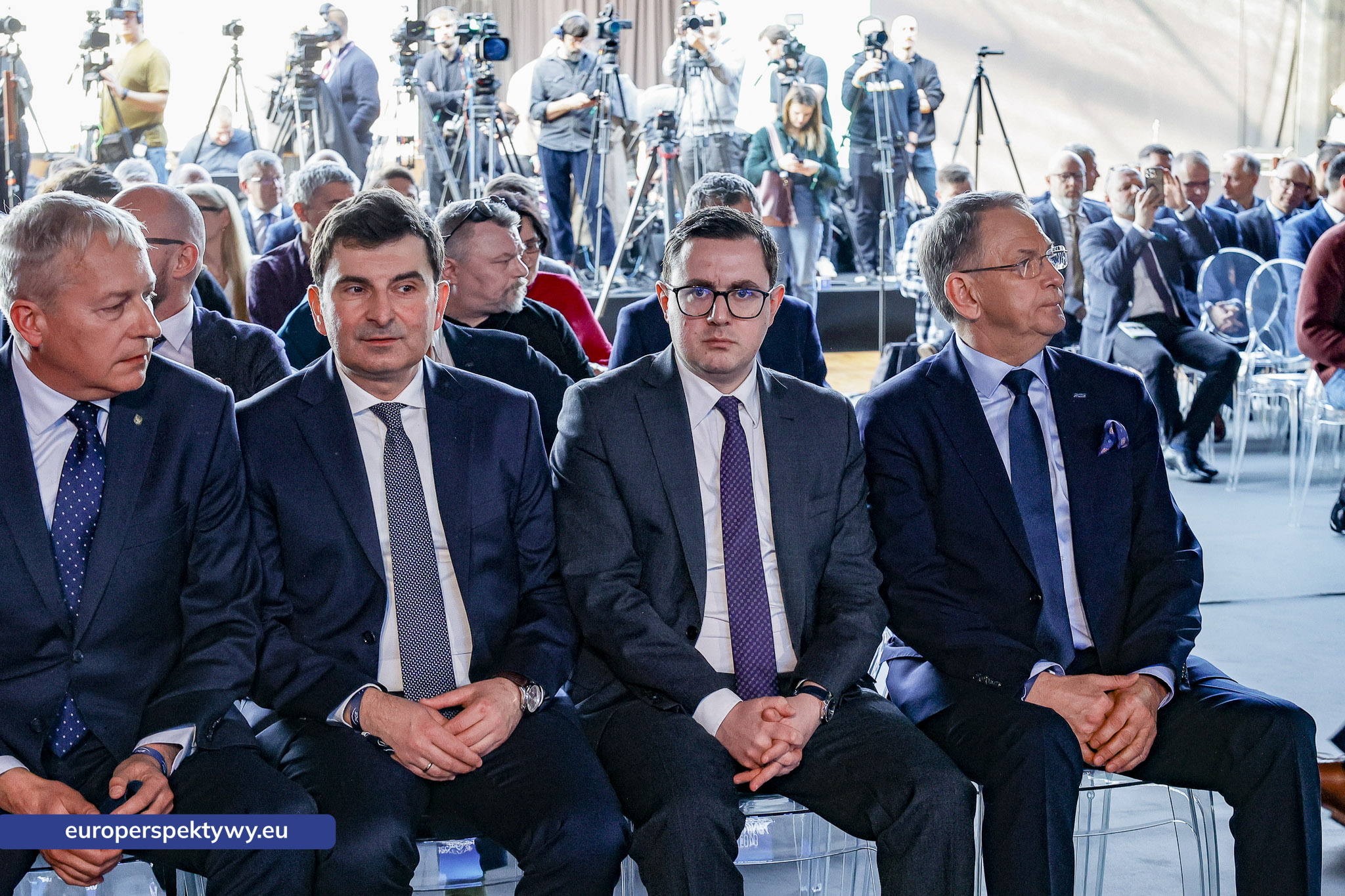 Europerspektywy PGE rozpoczyna nowy etap transformacji energetycznej – podpisano umowy na budowę bloków gazowych w Rybniku i Gryfinie