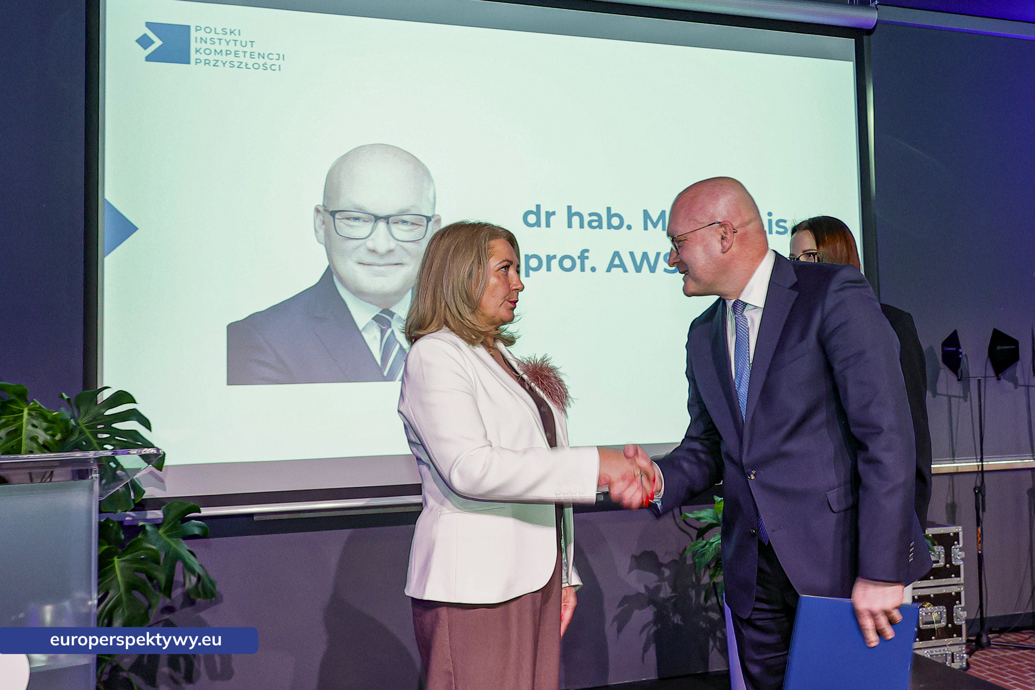 Europerspektywy Polski Instytut Kompetencji Przyszłości (PIKP) powołał Radę Rozwoju. Nowy etap budowy systemu certyfikacji kompetencji AI