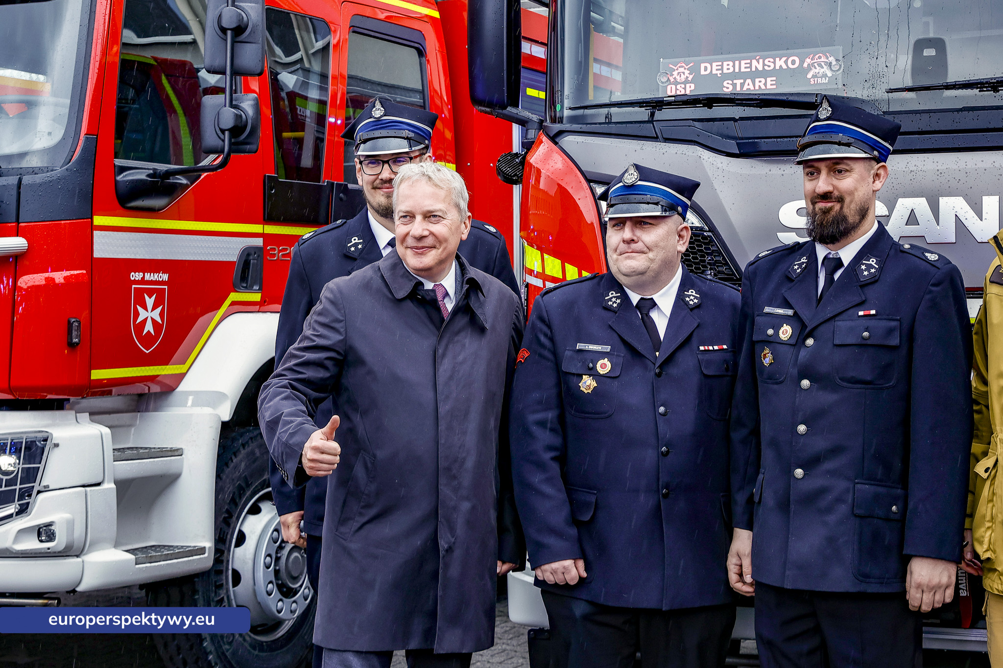Przekazanie Pojazdow dla PSP i OSP-115 Europerspektywy Nowe samochody OSP w województwie śląskim. WFOŚiGW współfinansuje flotę za 20 mln zł