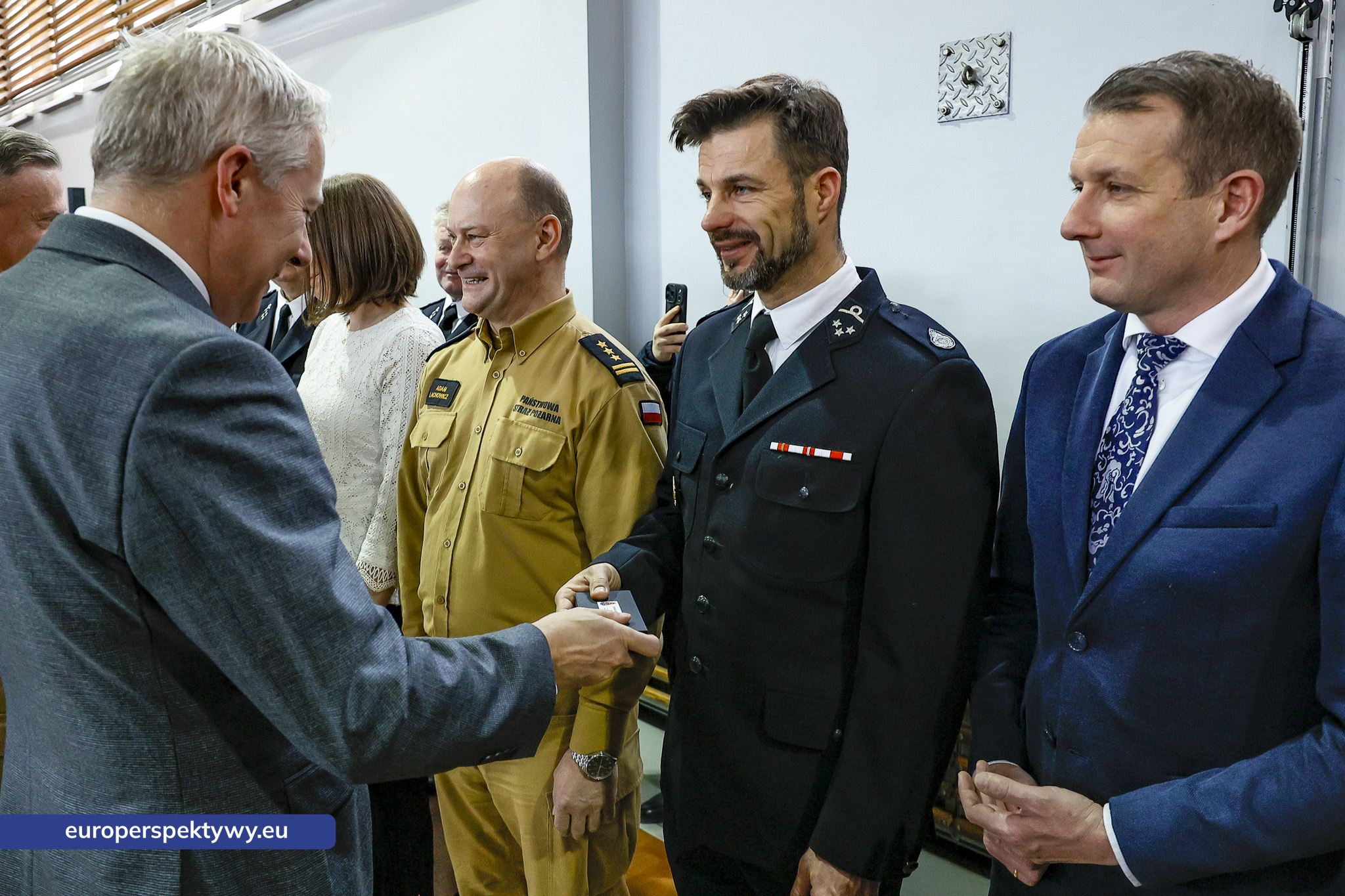 Przekazanie Pojazdow dla PSP i OSP-34 Europerspektywy Nowe samochody OSP w województwie śląskim. WFOŚiGW współfinansuje flotę za 20 mln zł