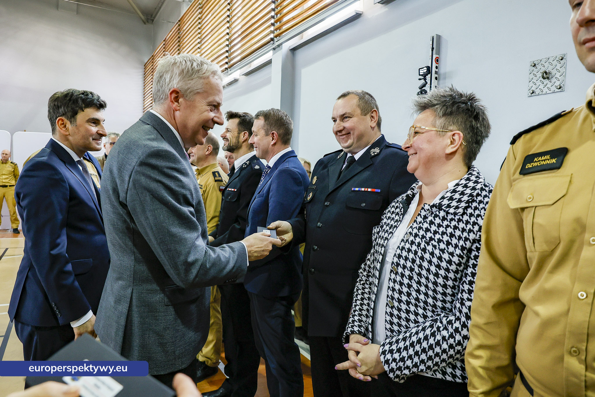 Przekazanie Pojazdow dla PSP i OSP-36 Europerspektywy Nowe samochody OSP w województwie śląskim. WFOŚiGW współfinansuje flotę za 20 mln zł