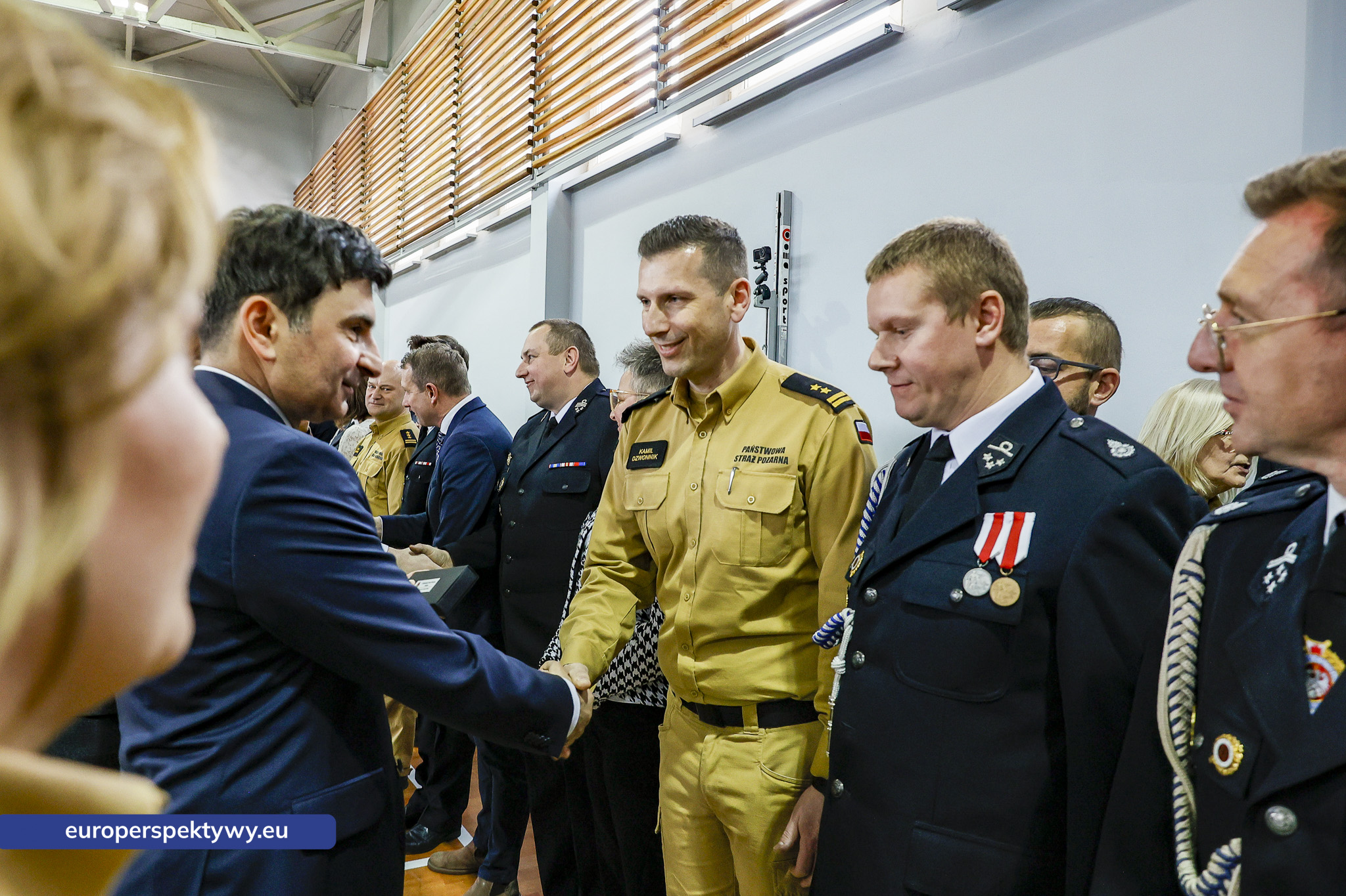 Przekazanie Pojazdow dla PSP i OSP-38 Europerspektywy Nowe samochody OSP w województwie śląskim. WFOŚiGW współfinansuje flotę za 20 mln zł