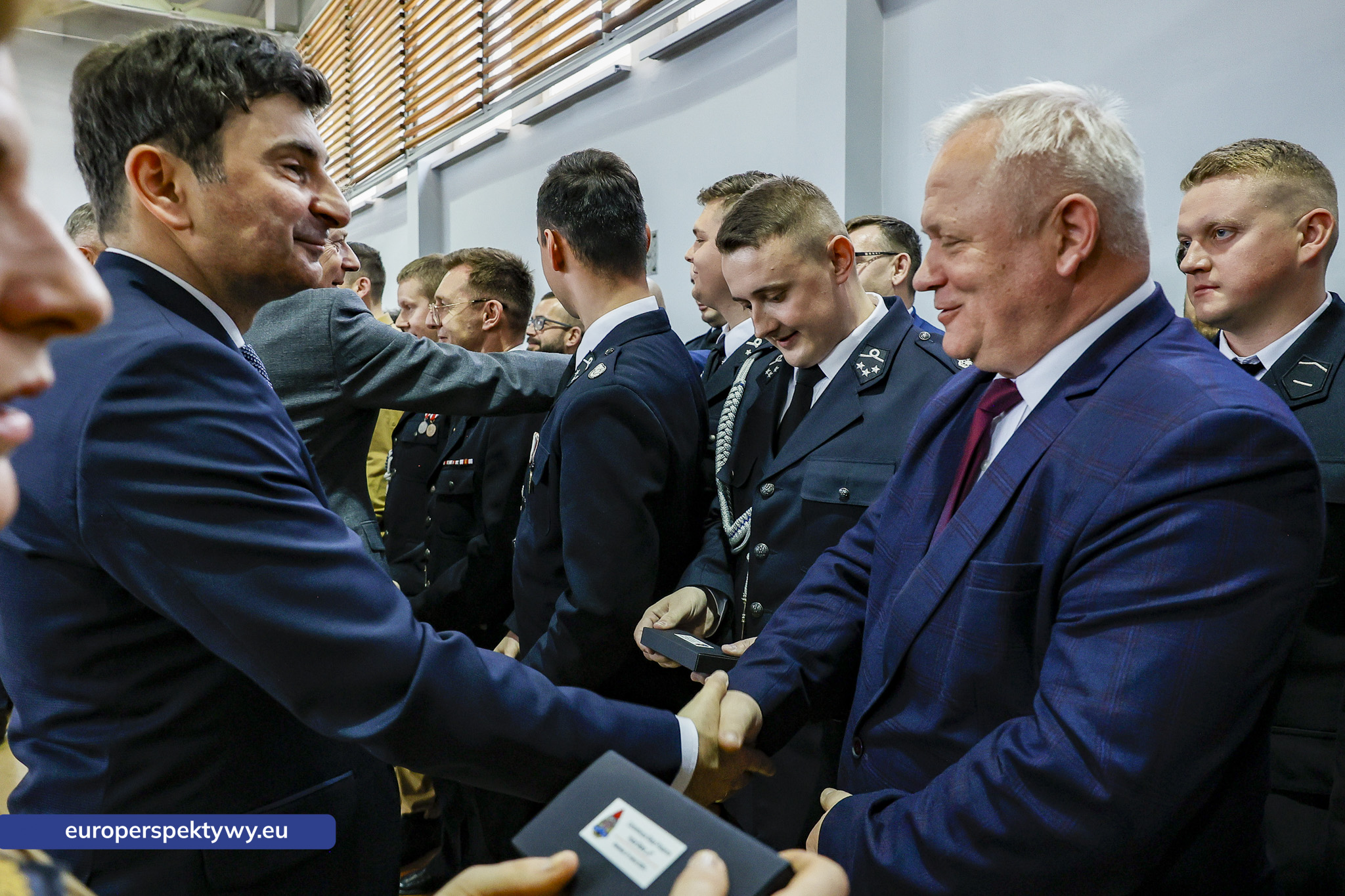 Przekazanie Pojazdow dla PSP i OSP-43 Europerspektywy Nowe samochody OSP w województwie śląskim. WFOŚiGW współfinansuje flotę za 20 mln zł