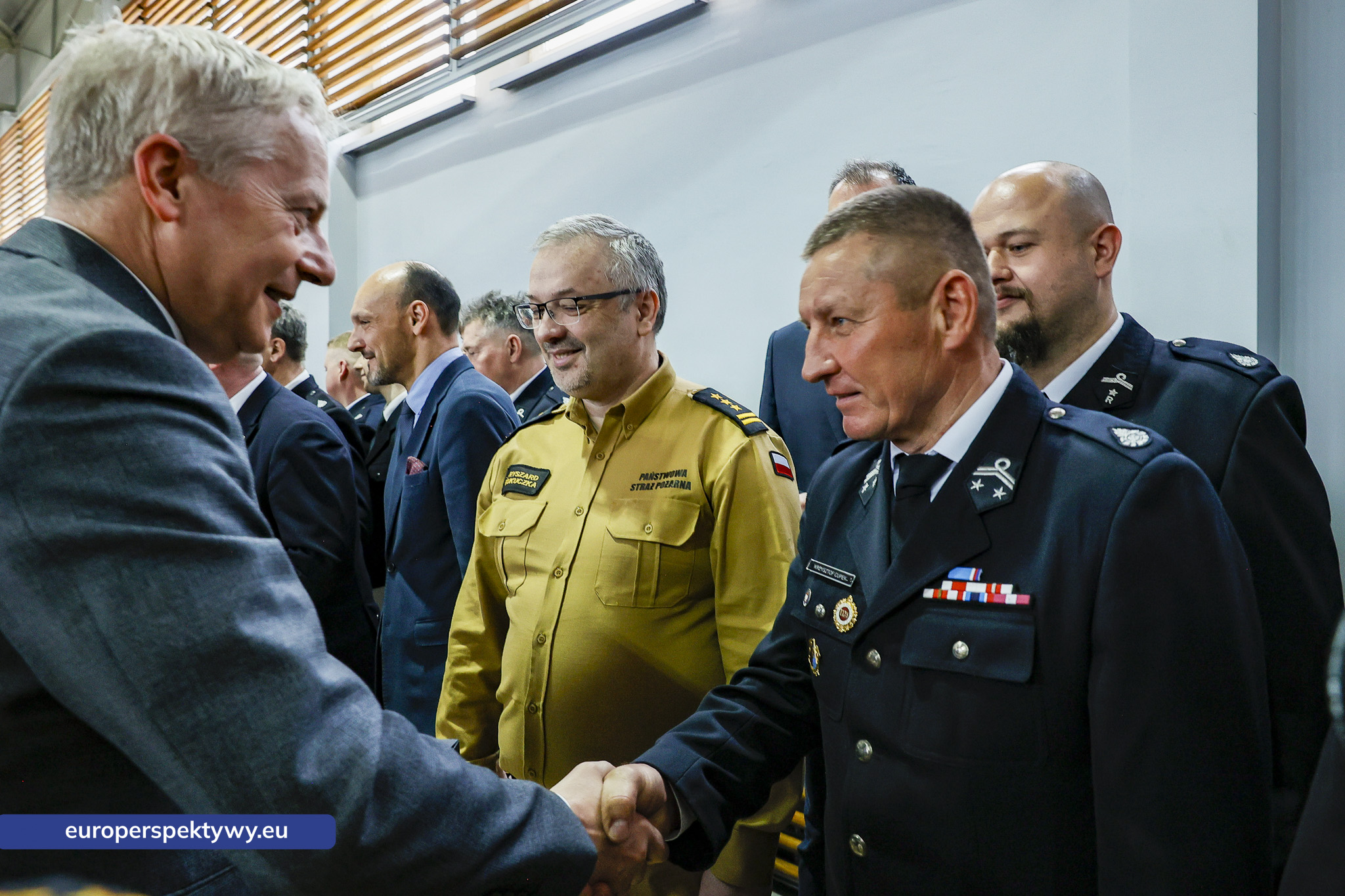 Przekazanie Pojazdow dla PSP i OSP-45 Europerspektywy Nowe samochody OSP w województwie śląskim. WFOŚiGW współfinansuje flotę za 20 mln zł