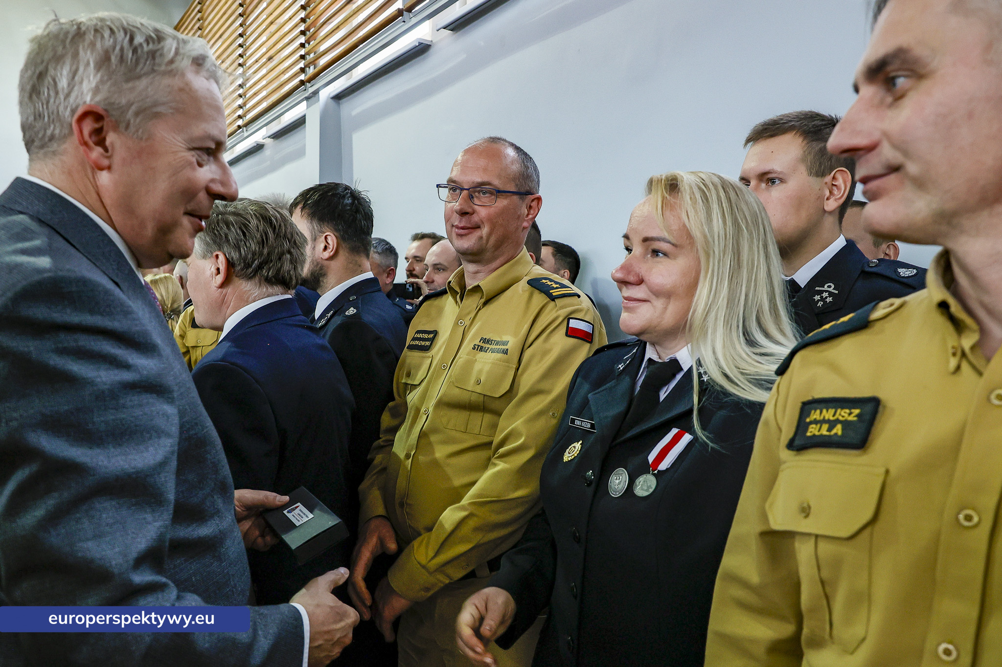 Przekazanie Pojazdow dla PSP i OSP-54 Europerspektywy Nowe samochody OSP w województwie śląskim. WFOŚiGW współfinansuje flotę za 20 mln zł