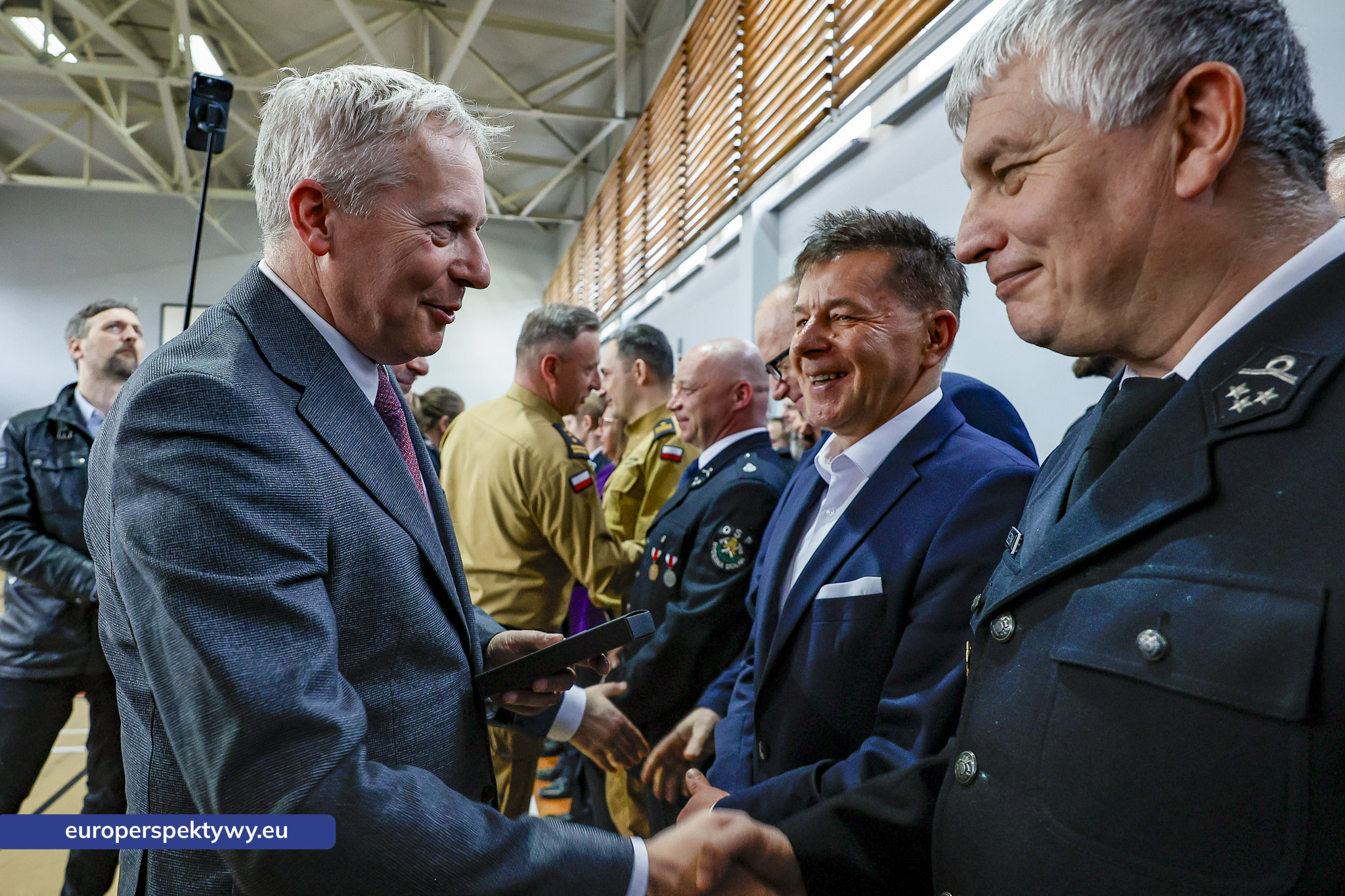 Przekazanie Pojazdow dla PSP i OSP-69 Europerspektywy Nowe samochody OSP w województwie śląskim. WFOŚiGW współfinansuje flotę za 20 mln zł