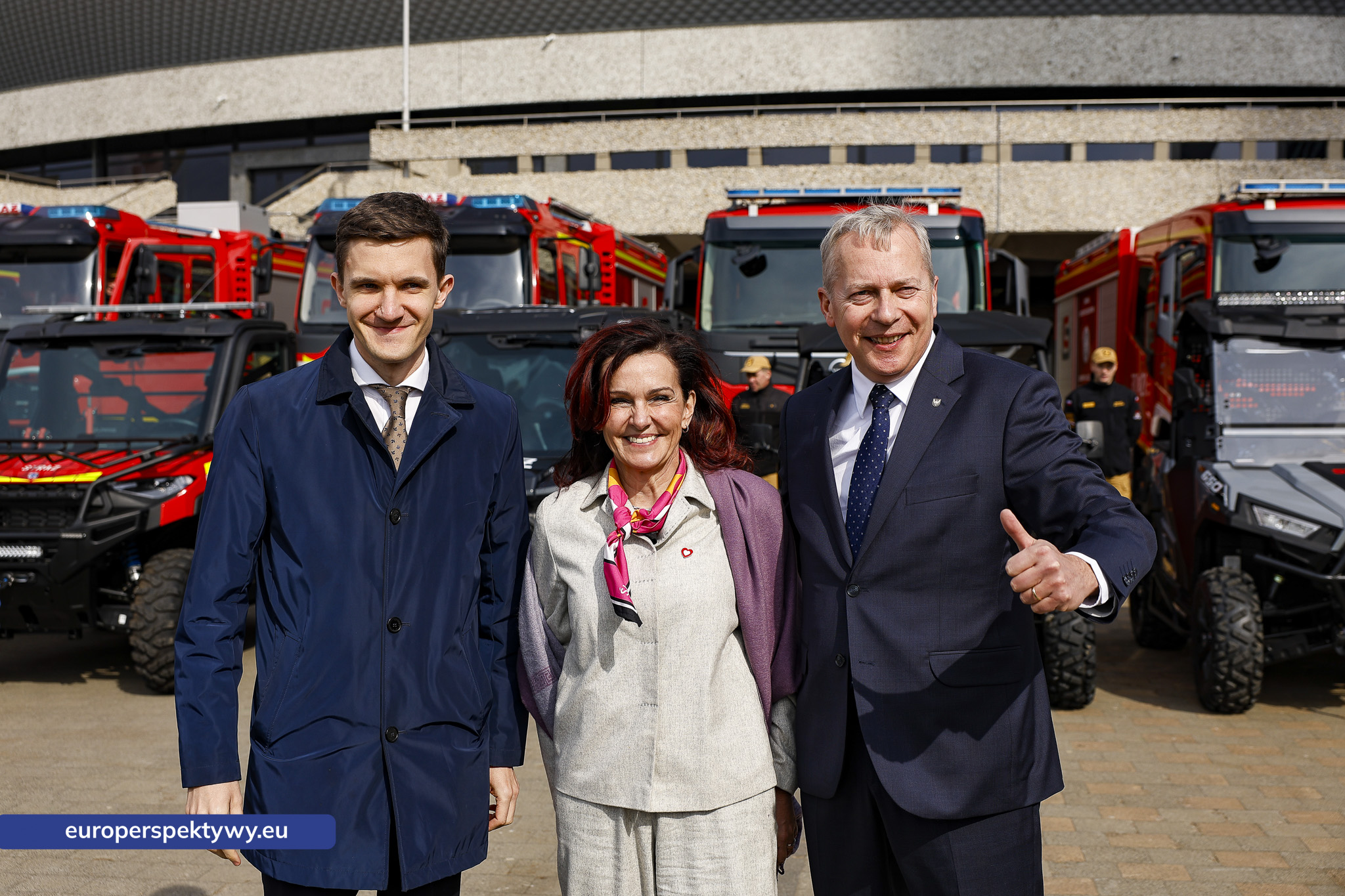 Europerspektywy Przekazanie sprzętu dla PSP w Katowicach. Nowe wozy strażackie i specjalistyczne wyposażenie dla jednostek z województwa śląskiego