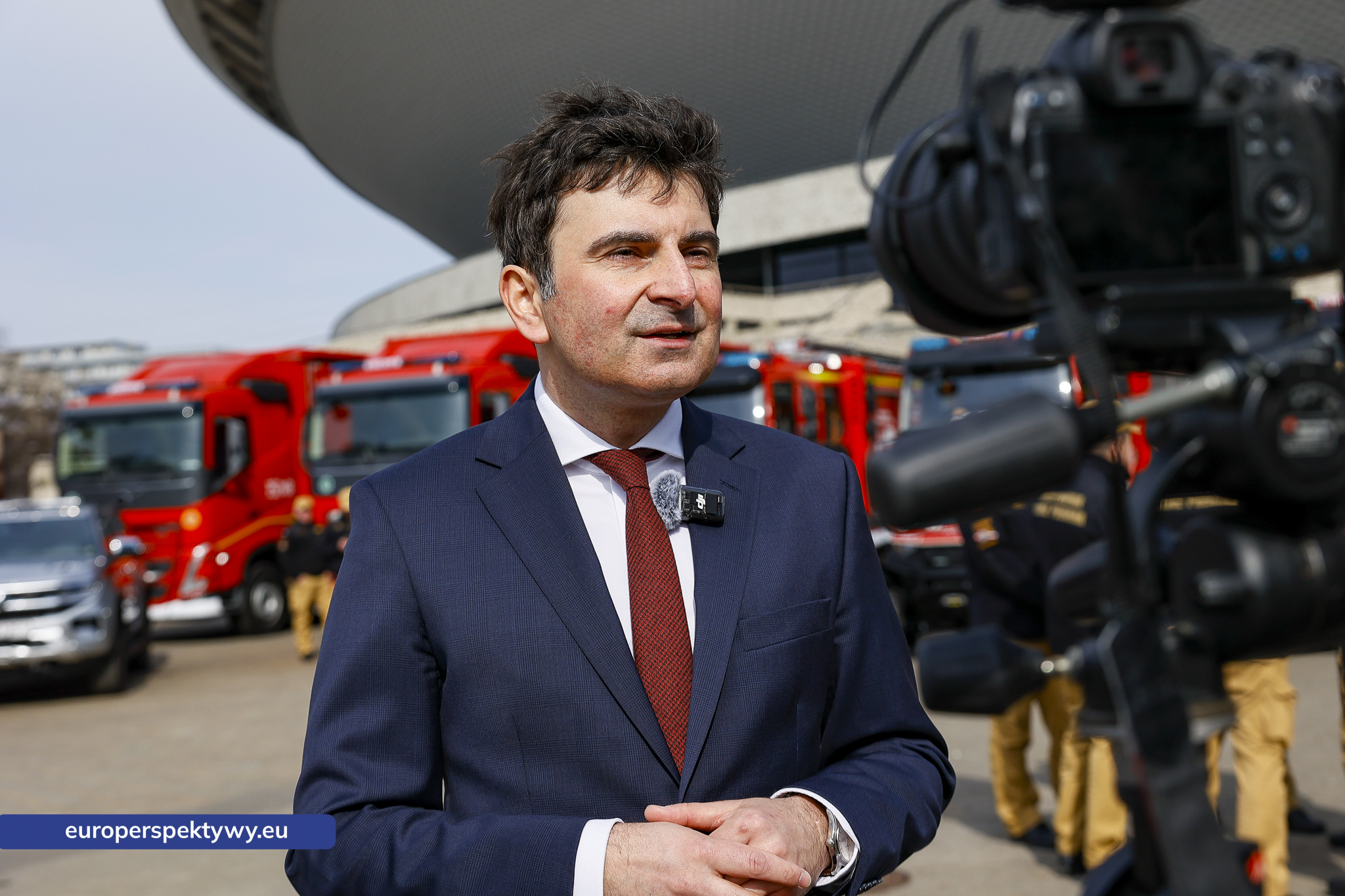 Europerspektywy Przekazanie sprzętu dla PSP w Katowicach. Nowe wozy strażackie i specjalistyczne wyposażenie dla jednostek z województwa śląskiego