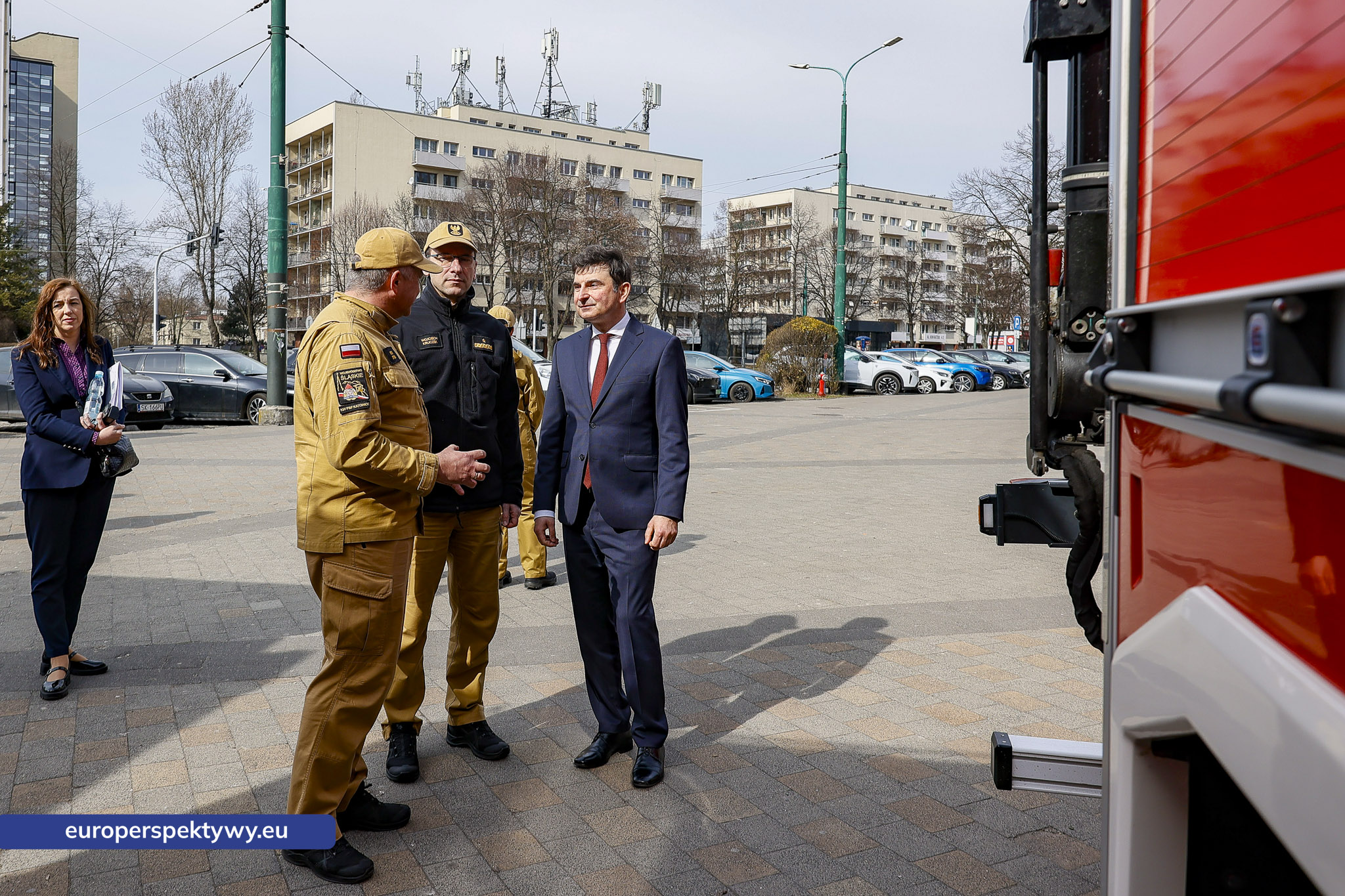 Europerspektywy Przekazanie sprzętu dla PSP w Katowicach. Nowe wozy strażackie i specjalistyczne wyposażenie dla jednostek z województwa śląskiego