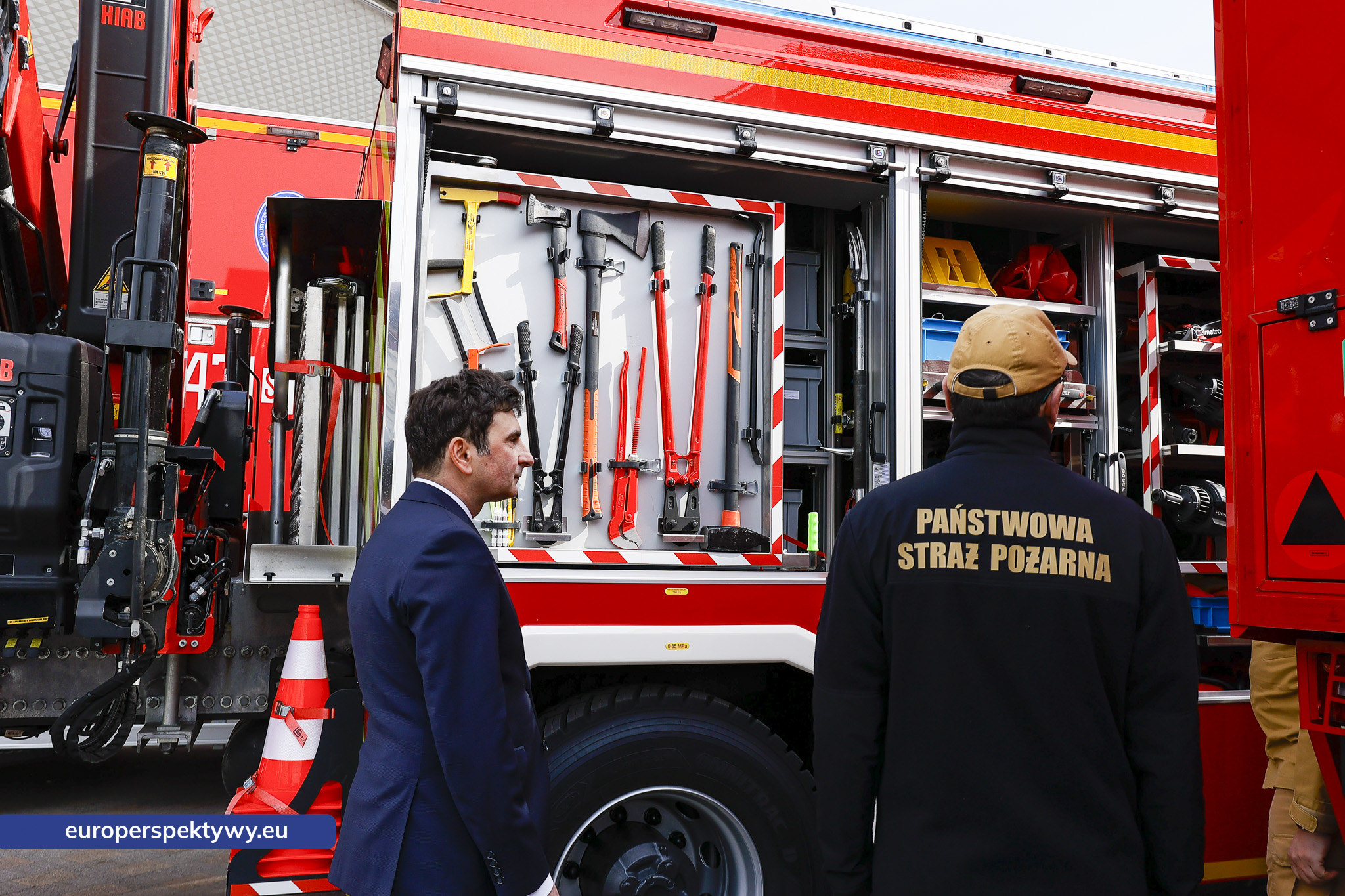 Europerspektywy Przekazanie sprzętu dla PSP w Katowicach. Nowe wozy strażackie i specjalistyczne wyposażenie dla jednostek z województwa śląskiego