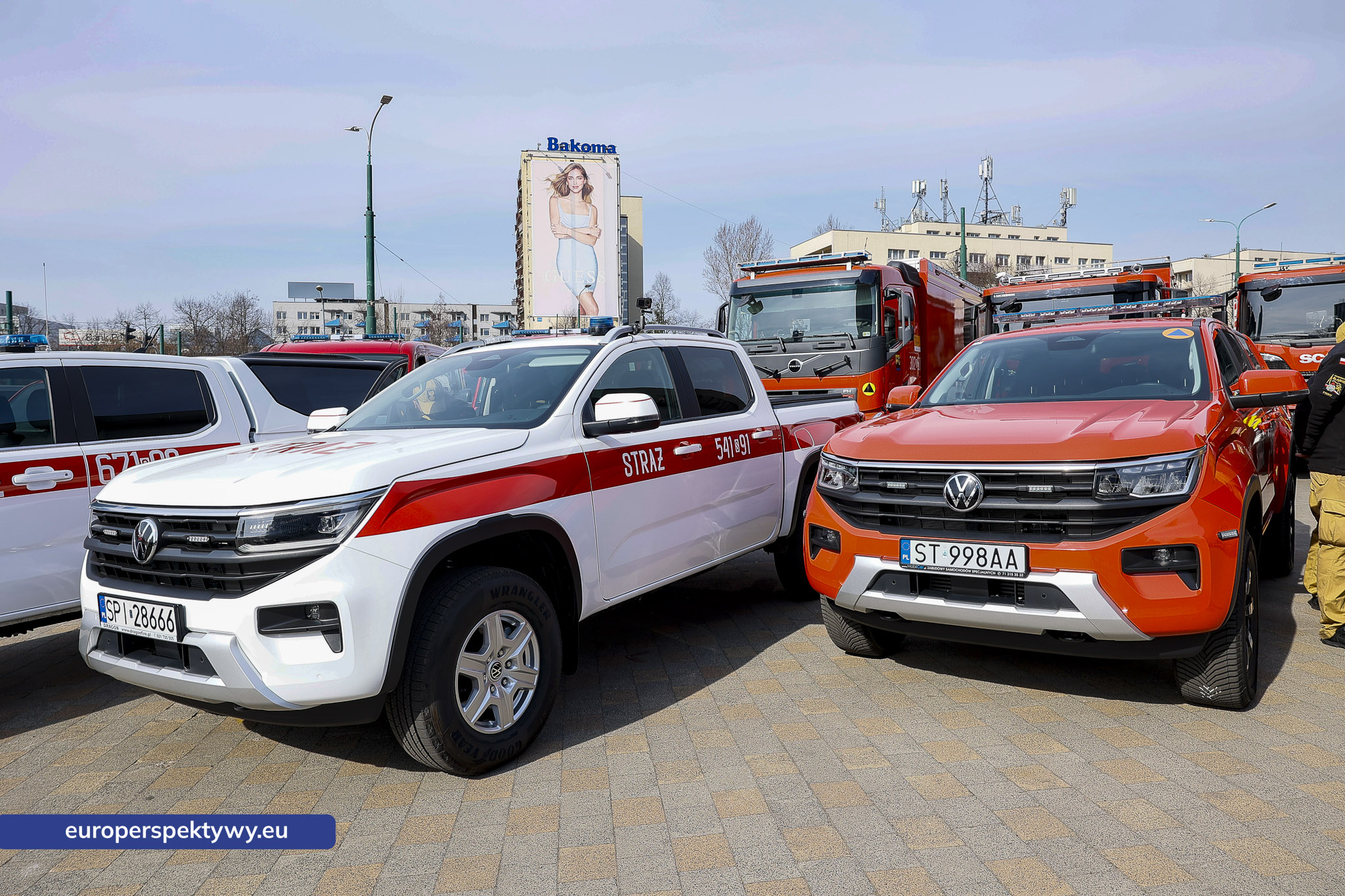 Europerspektywy Przekazanie sprzętu dla PSP w Katowicach. Nowe wozy strażackie i specjalistyczne wyposażenie dla jednostek z województwa śląskiego