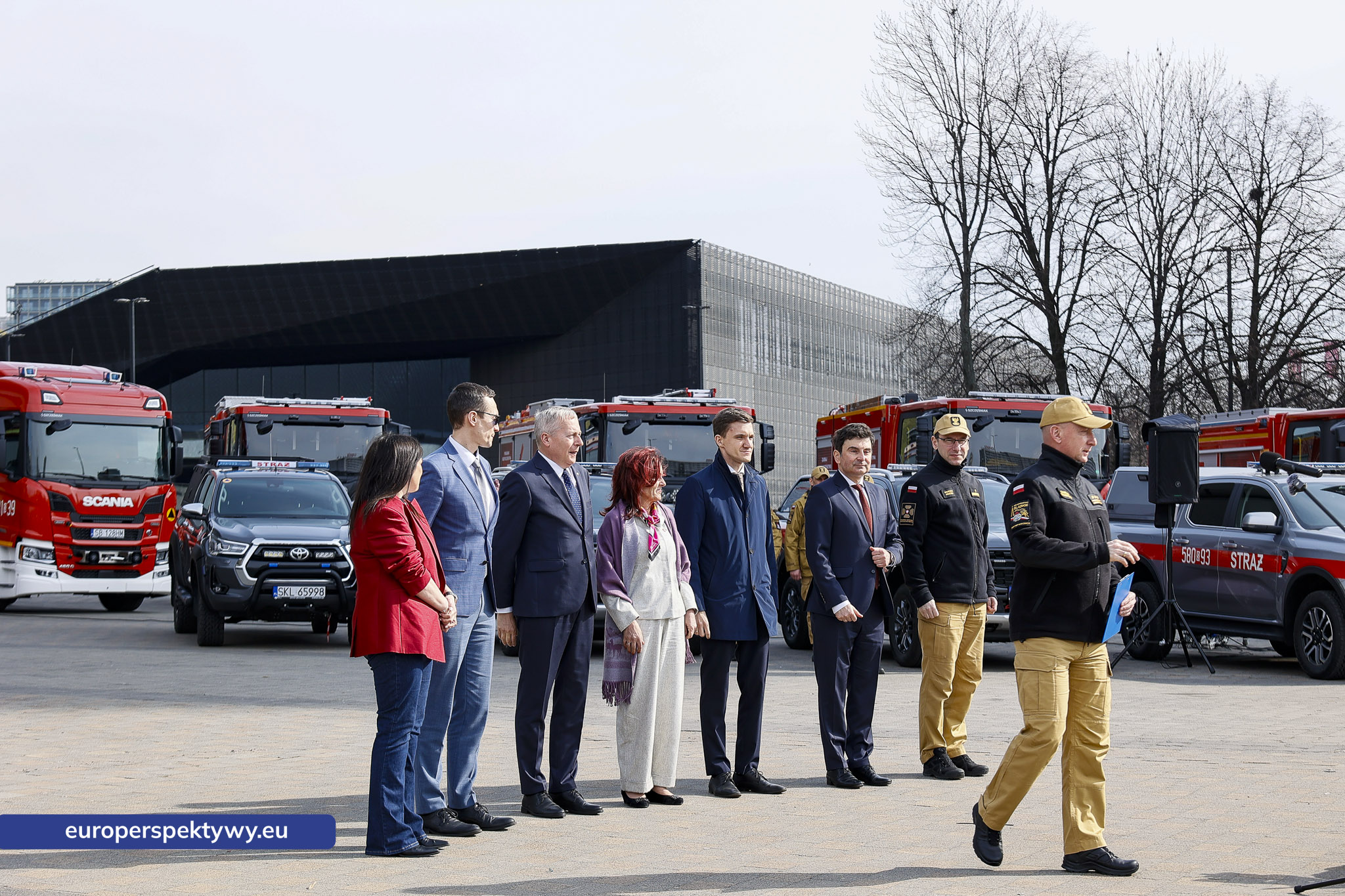 Europerspektywy Przekazanie sprzętu dla PSP w Katowicach. Nowe wozy strażackie i specjalistyczne wyposażenie dla jednostek z województwa śląskiego