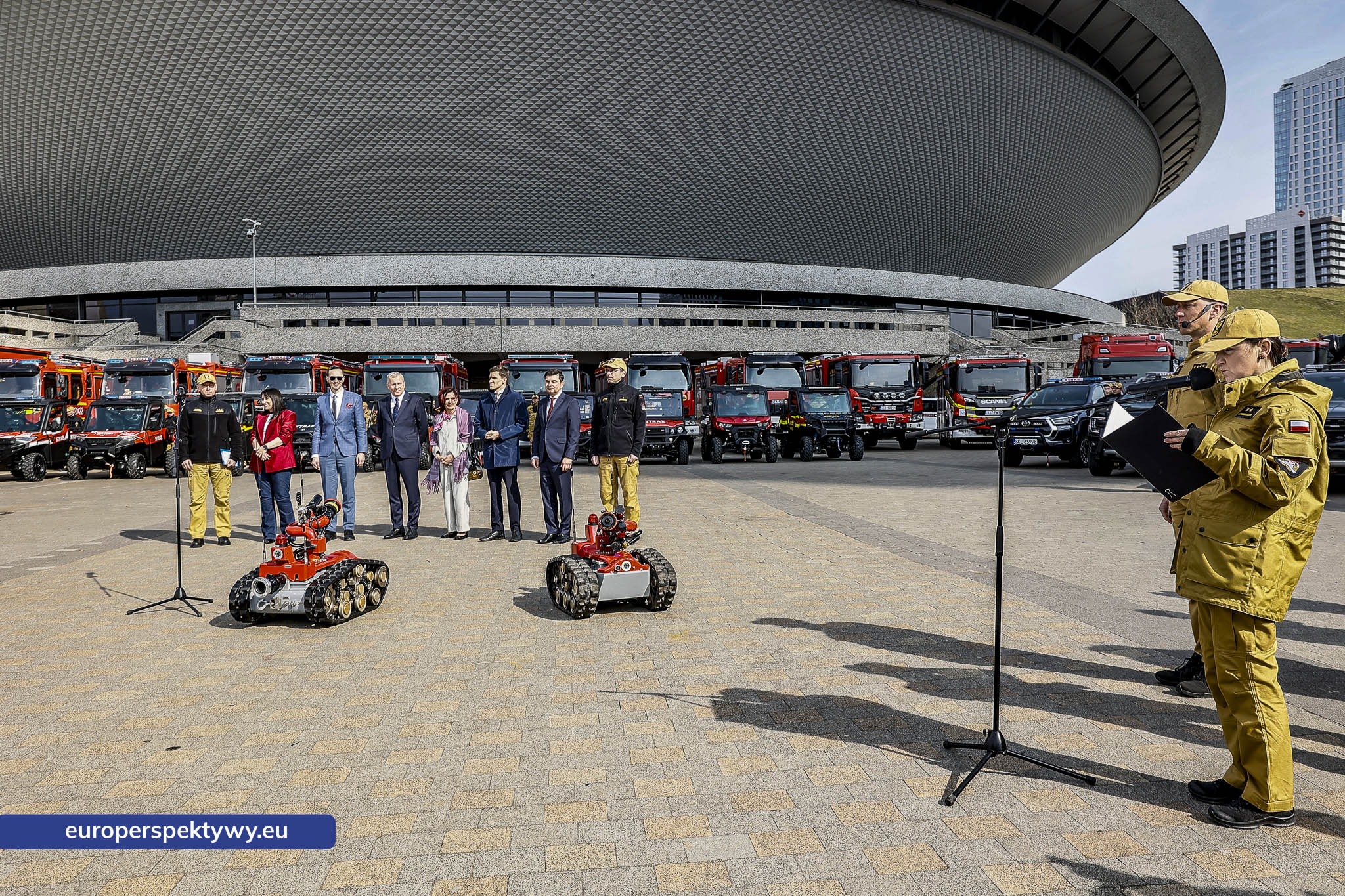 Europerspektywy Przekazanie sprzętu dla PSP w Katowicach. Nowe wozy strażackie i specjalistyczne wyposażenie dla jednostek z województwa śląskiego