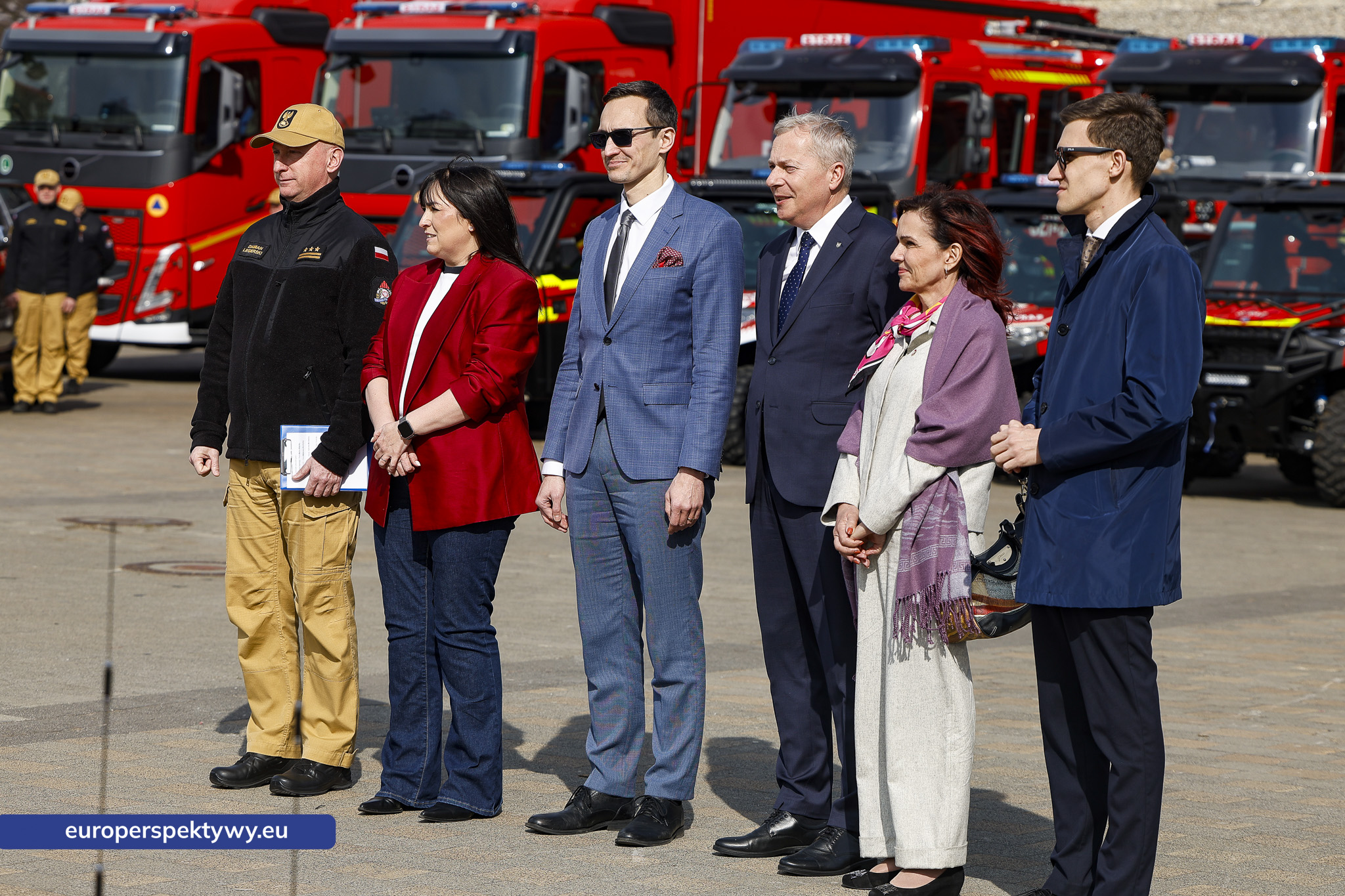 Europerspektywy Przekazanie sprzętu dla PSP w Katowicach. Nowe wozy strażackie i specjalistyczne wyposażenie dla jednostek z województwa śląskiego