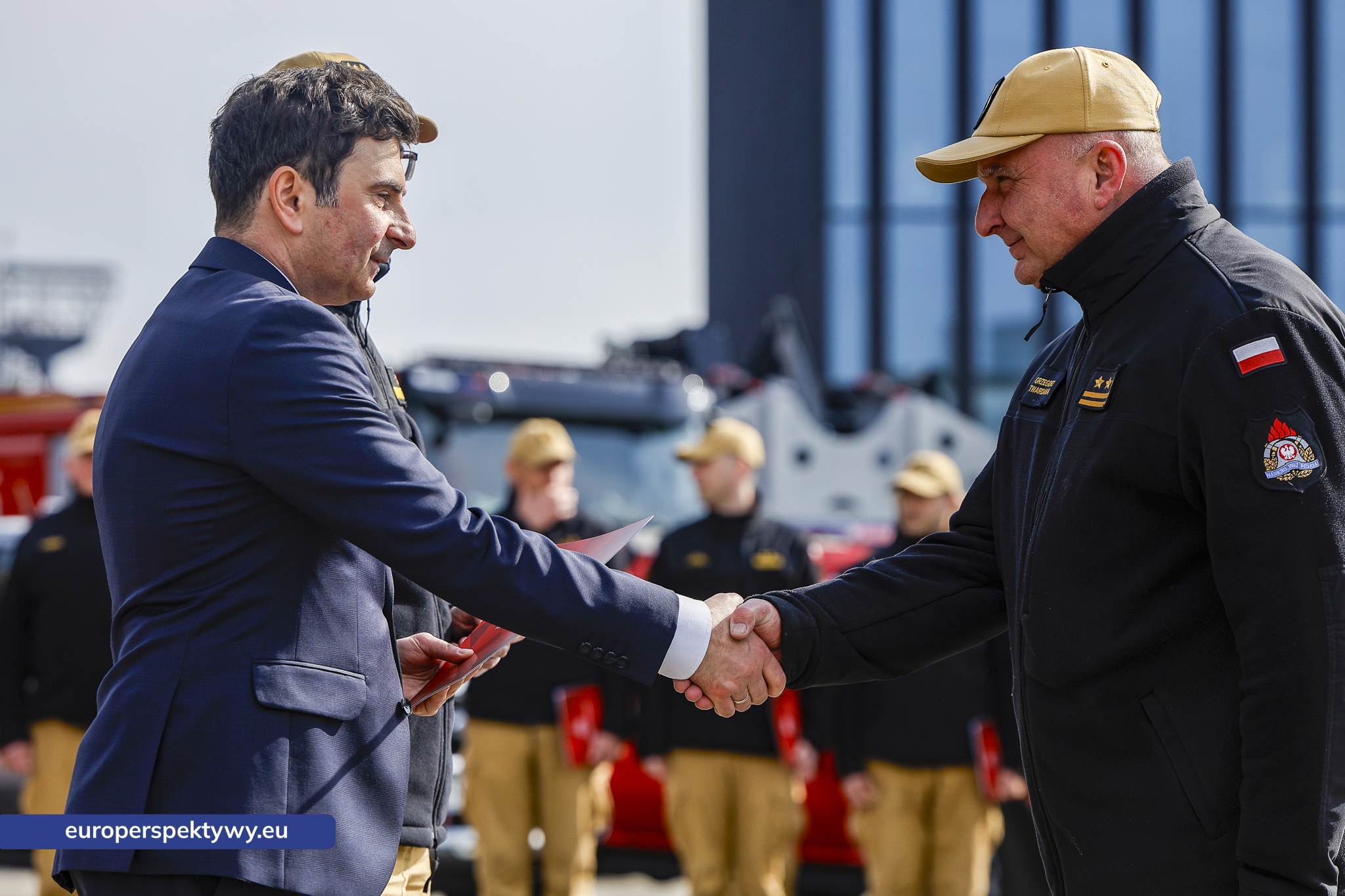 Europerspektywy Przekazanie sprzętu dla PSP w Katowicach. Nowe wozy strażackie i specjalistyczne wyposażenie dla jednostek z województwa śląskiego