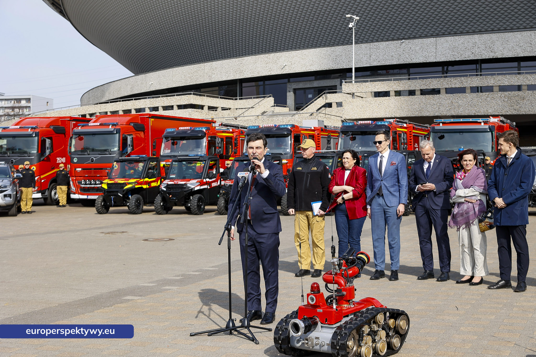 Europerspektywy Przekazanie sprzętu dla PSP w Katowicach. Nowe wozy strażackie i specjalistyczne wyposażenie dla jednostek z województwa śląskiego