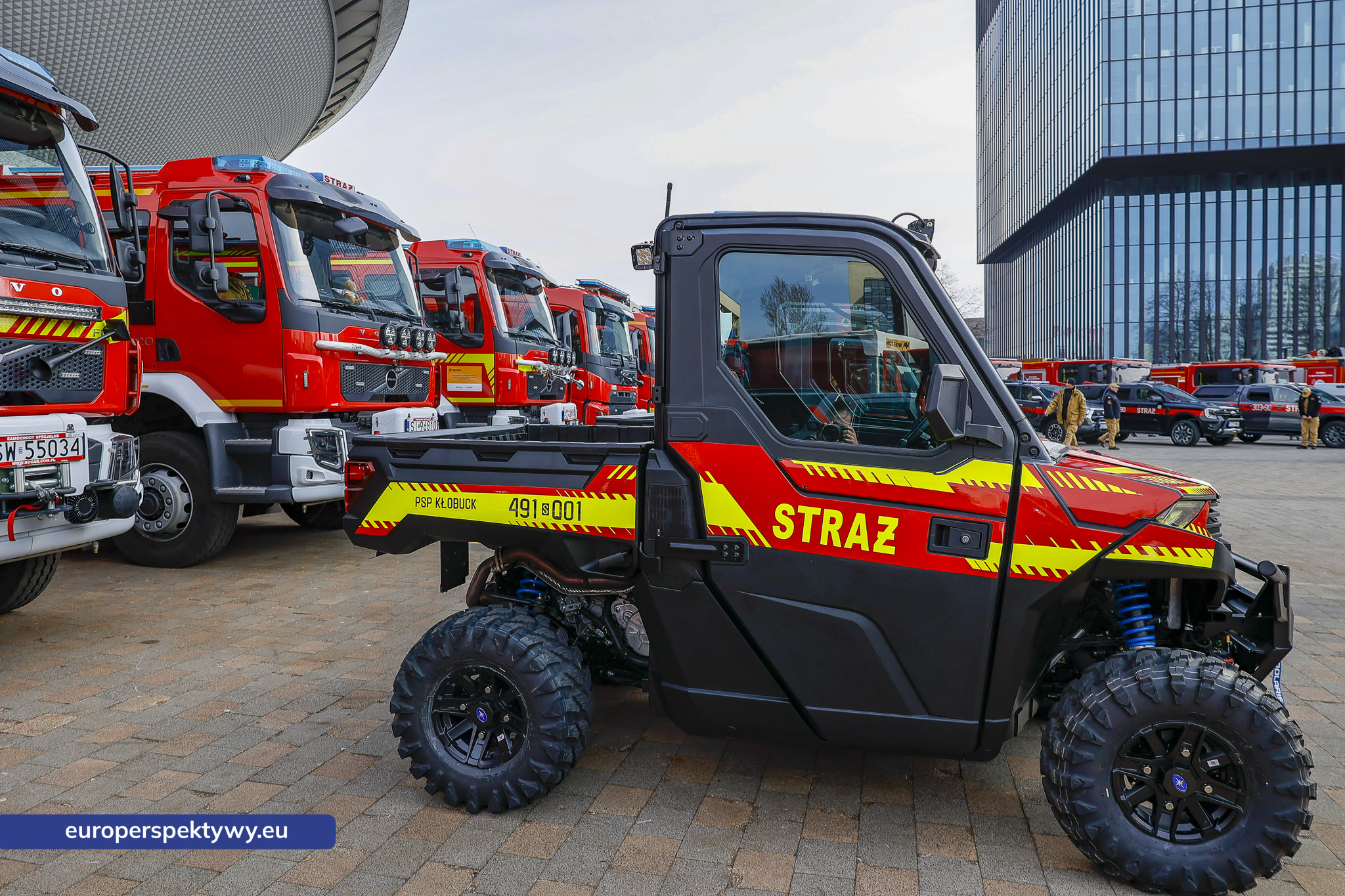Europerspektywy Przekazanie sprzętu dla PSP w Katowicach. Nowe wozy strażackie i specjalistyczne wyposażenie dla jednostek z województwa śląskiego