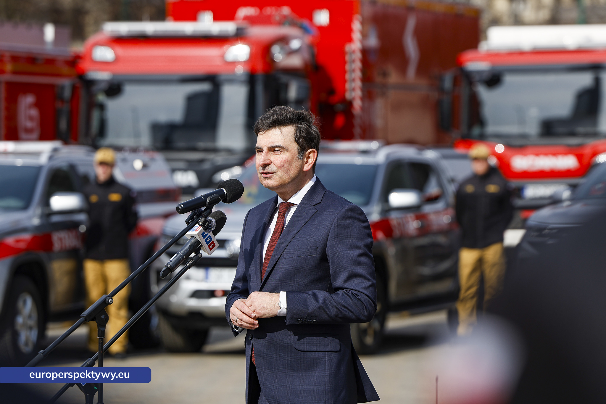 Europerspektywy Przekazanie sprzętu dla PSP w Katowicach. Nowe wozy strażackie i specjalistyczne wyposażenie dla jednostek z województwa śląskiego