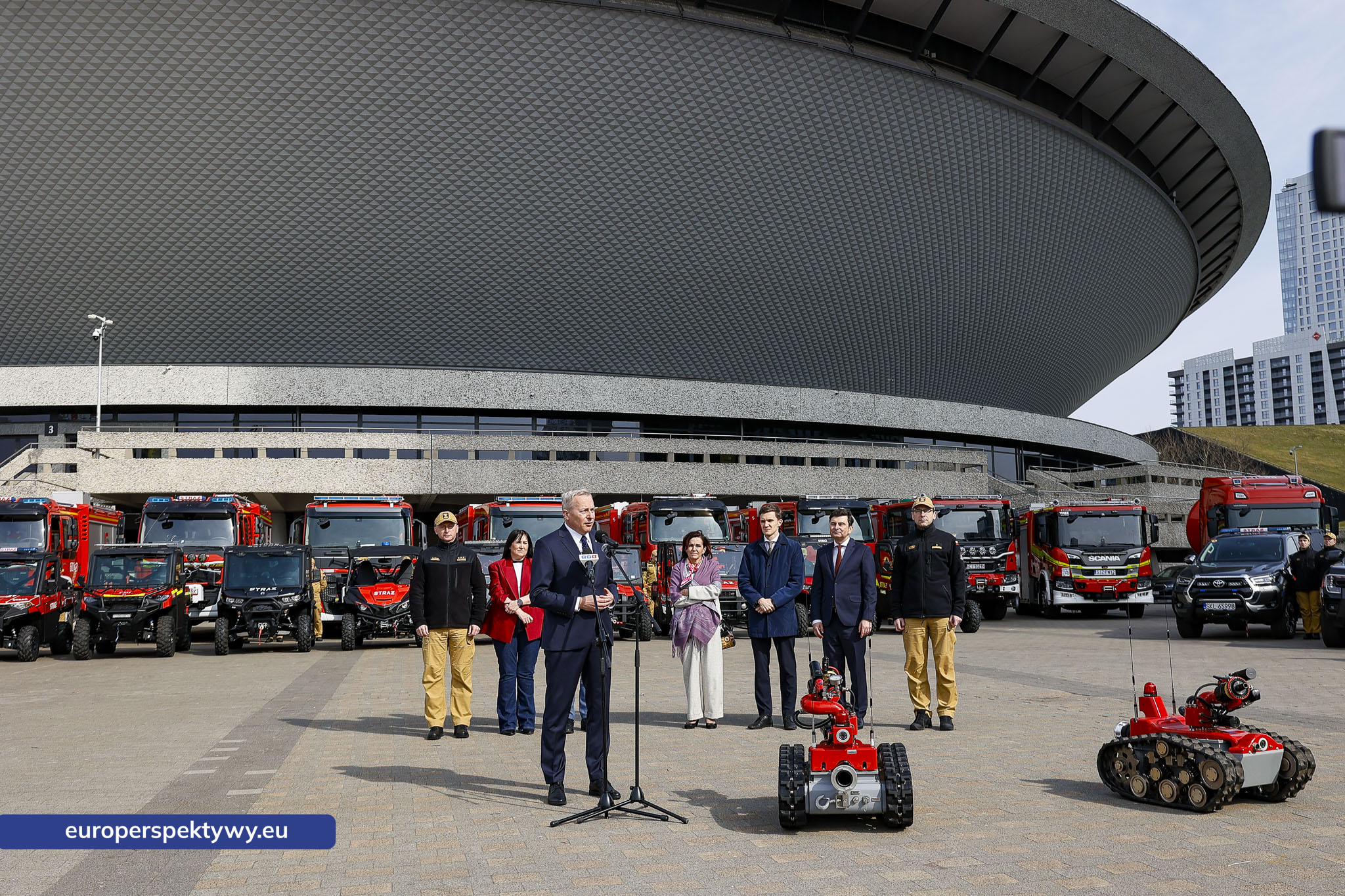 Europerspektywy Przekazanie sprzętu dla PSP w Katowicach. Nowe wozy strażackie i specjalistyczne wyposażenie dla jednostek z województwa śląskiego