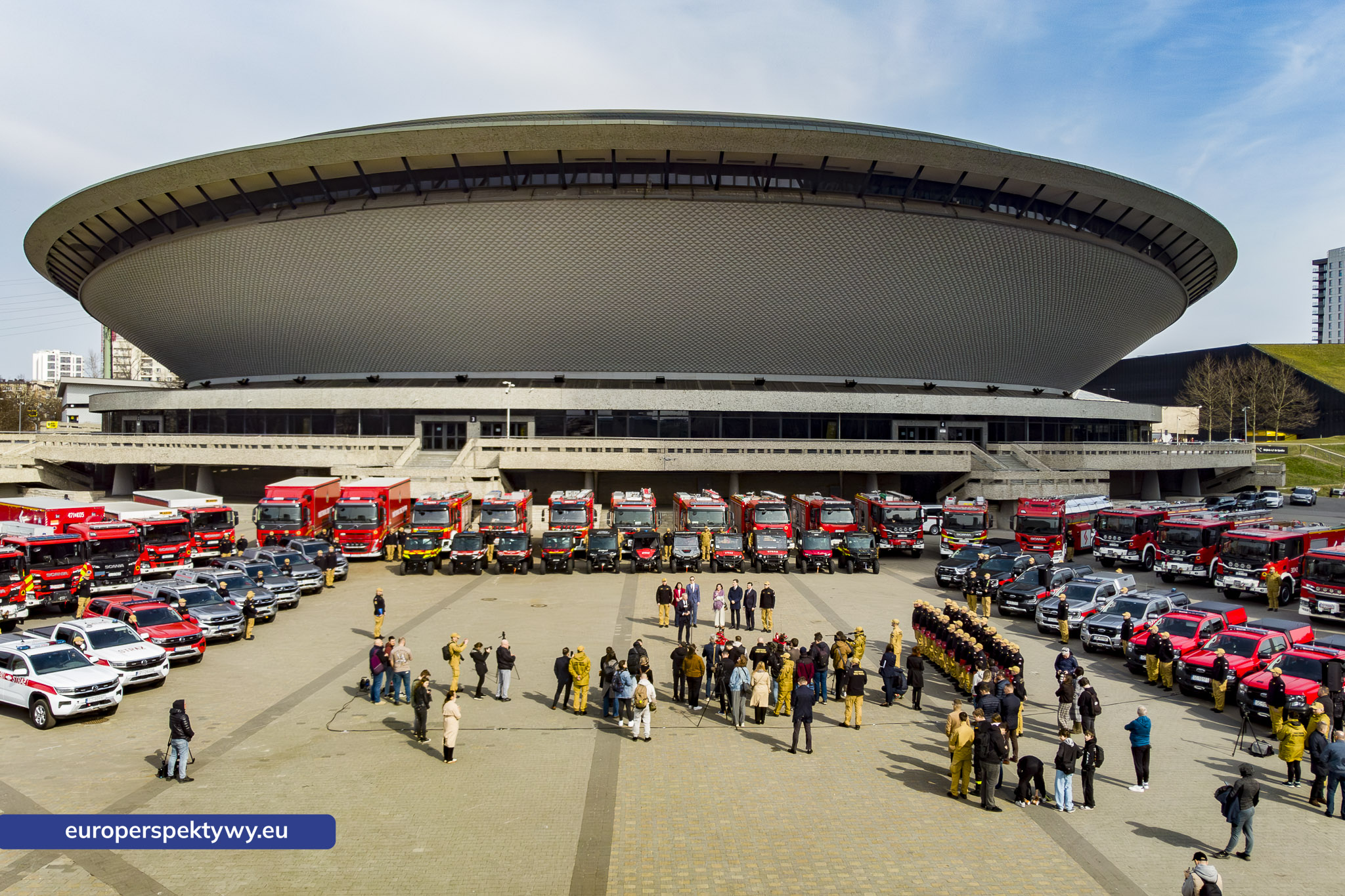 Europerspektywy Przekazanie sprzętu dla PSP w Katowicach. Nowe wozy strażackie i specjalistyczne wyposażenie dla jednostek z województwa śląskiego