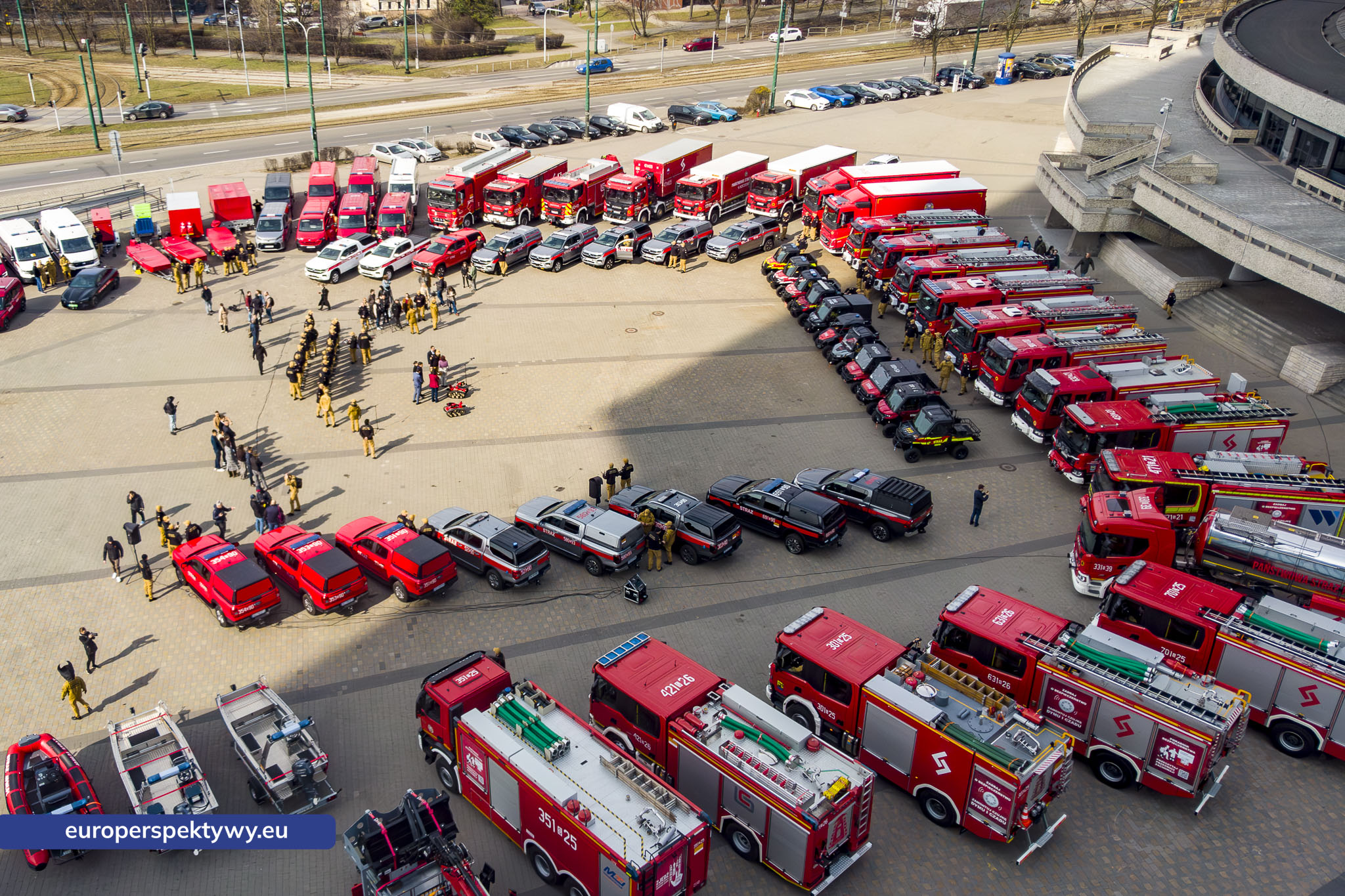Europerspektywy Przekazanie sprzętu dla PSP w Katowicach. Nowe wozy strażackie i specjalistyczne wyposażenie dla jednostek z województwa śląskiego