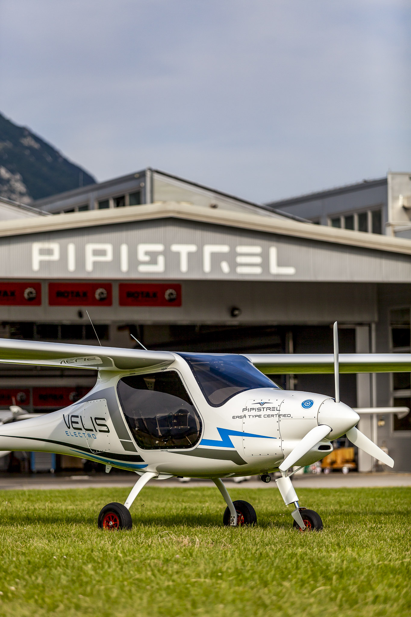 Europerspektywy Szkoła wysokich lotów  - ZDZ w Katowicach inwestuje w przyszłość lotnictwa!