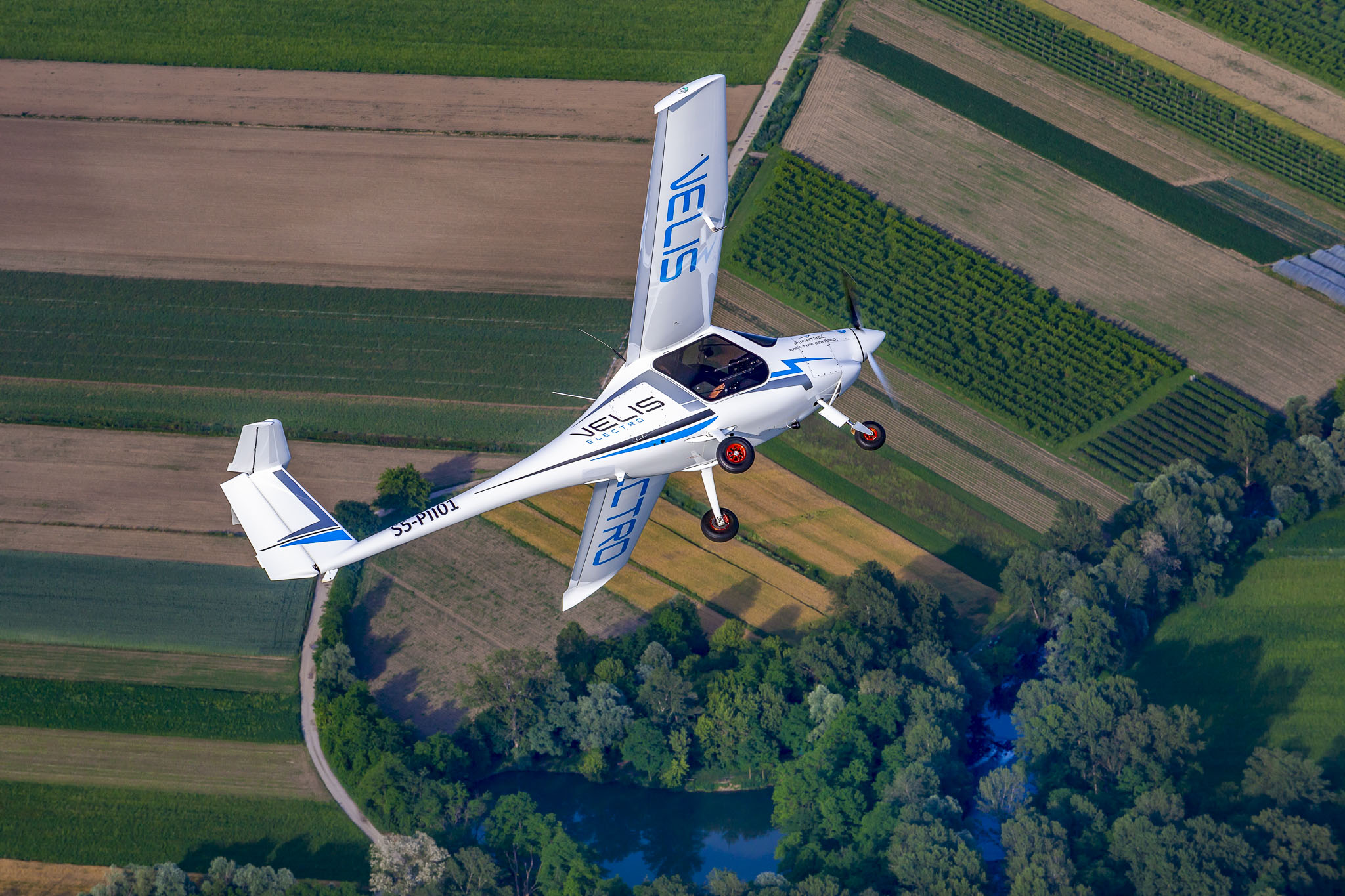 Samolot elektryczny Velis Electro