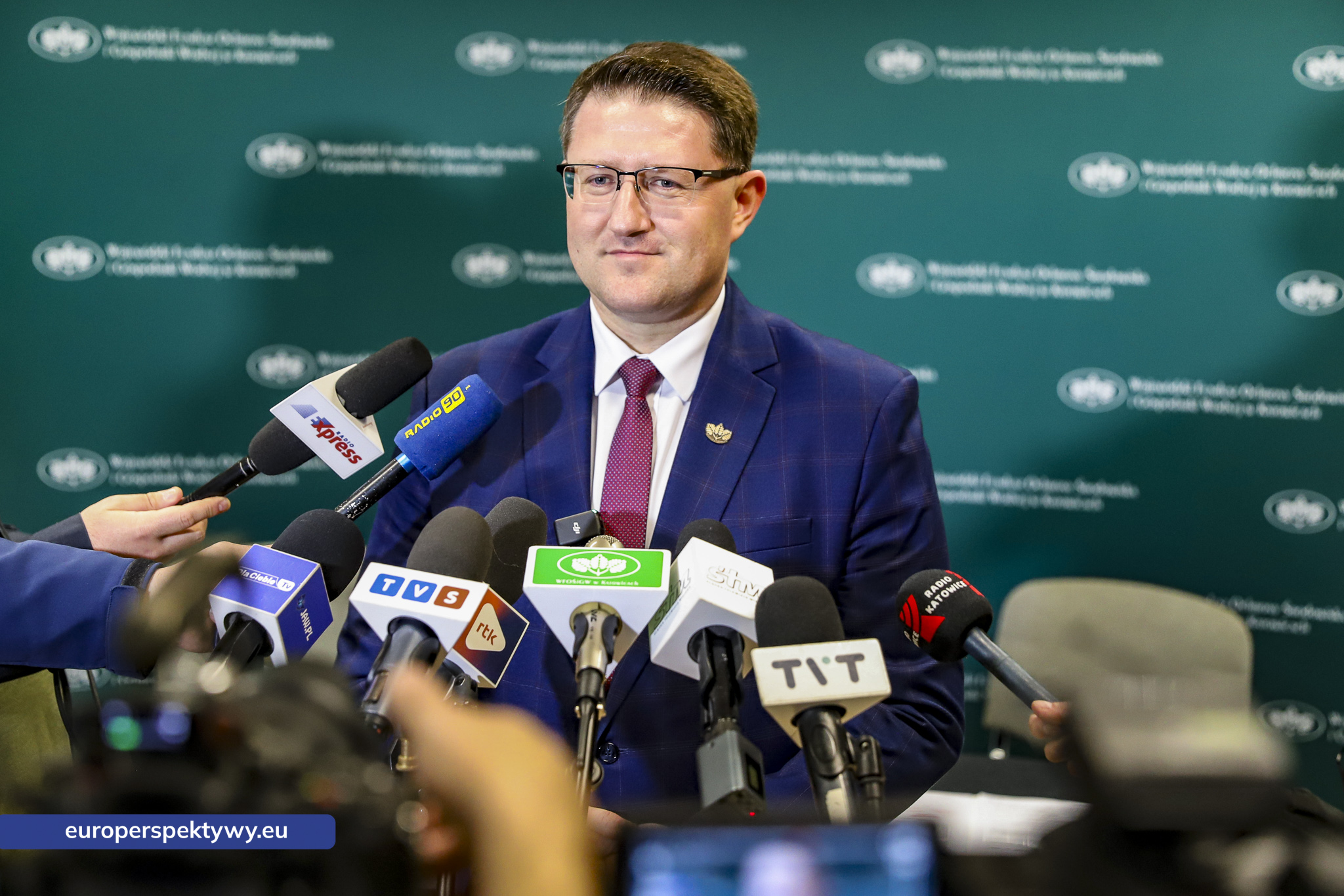 Europerspektywy WFOŚiGW i Goleszów podpisują umowę na termomodernizację remizy OSP w Lesznej Górnej