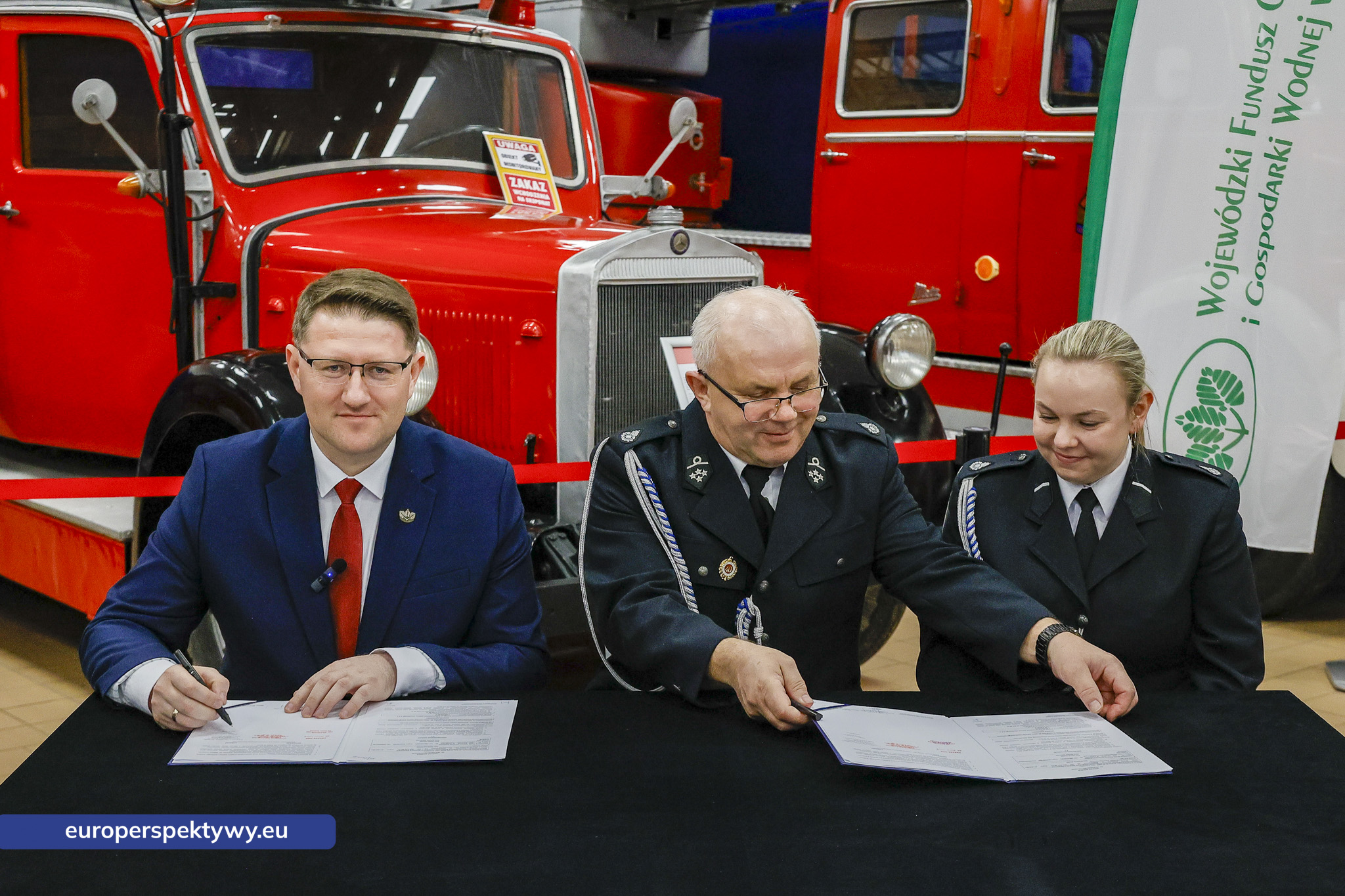 WFOŚiGW umowy OSP-30 Europerspektywy Ekoremiza i WFOŚiGW: kolejne umowy podpisane. Blisko 1,3 mln zł na modernizację remiz